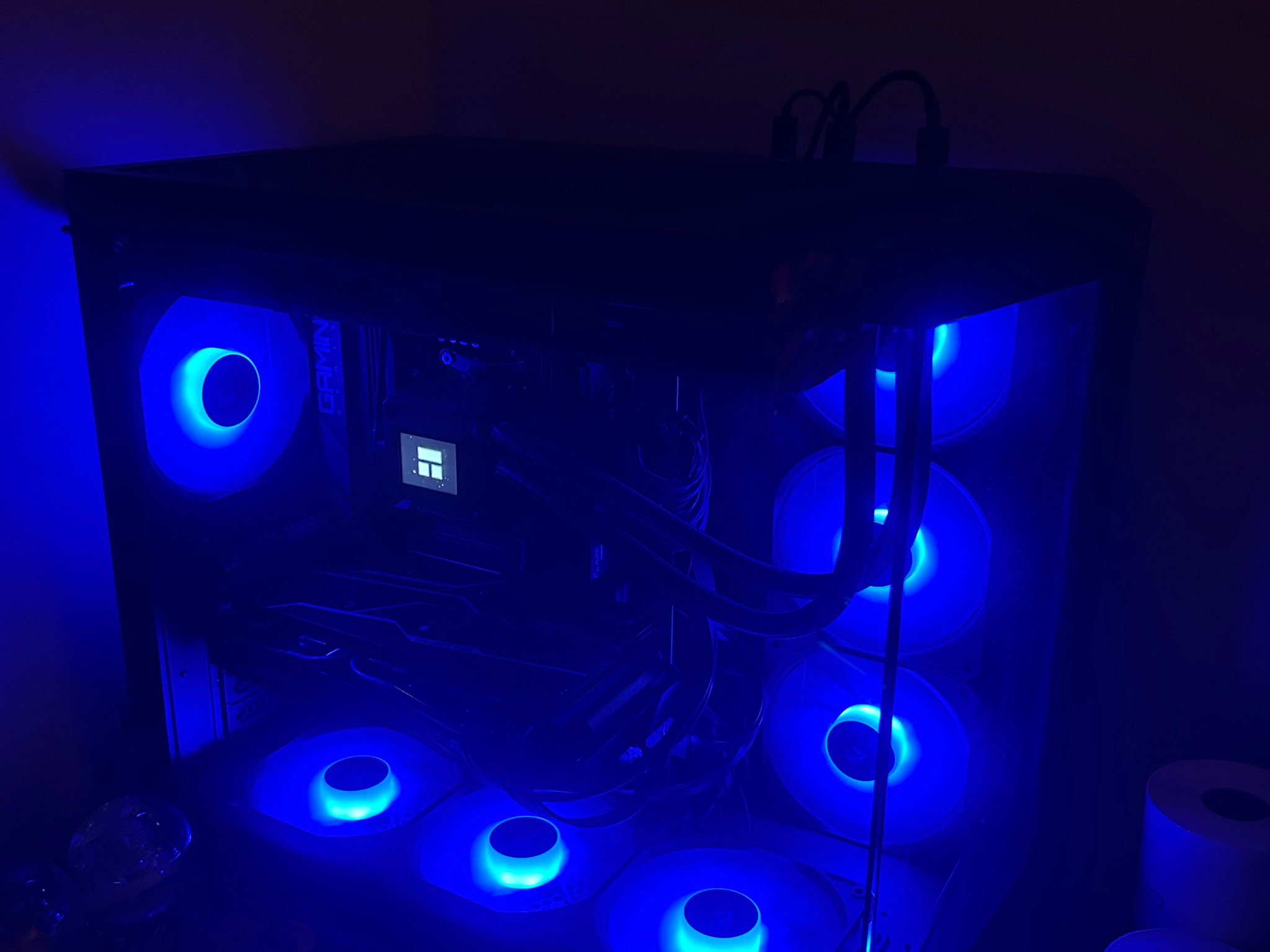 RX 6700 XT / Ryzen 7 7700x / 32gb Ram / 2tb SSD Storage / ULTIMATE 1440p WATER COOLED Gaming PC!