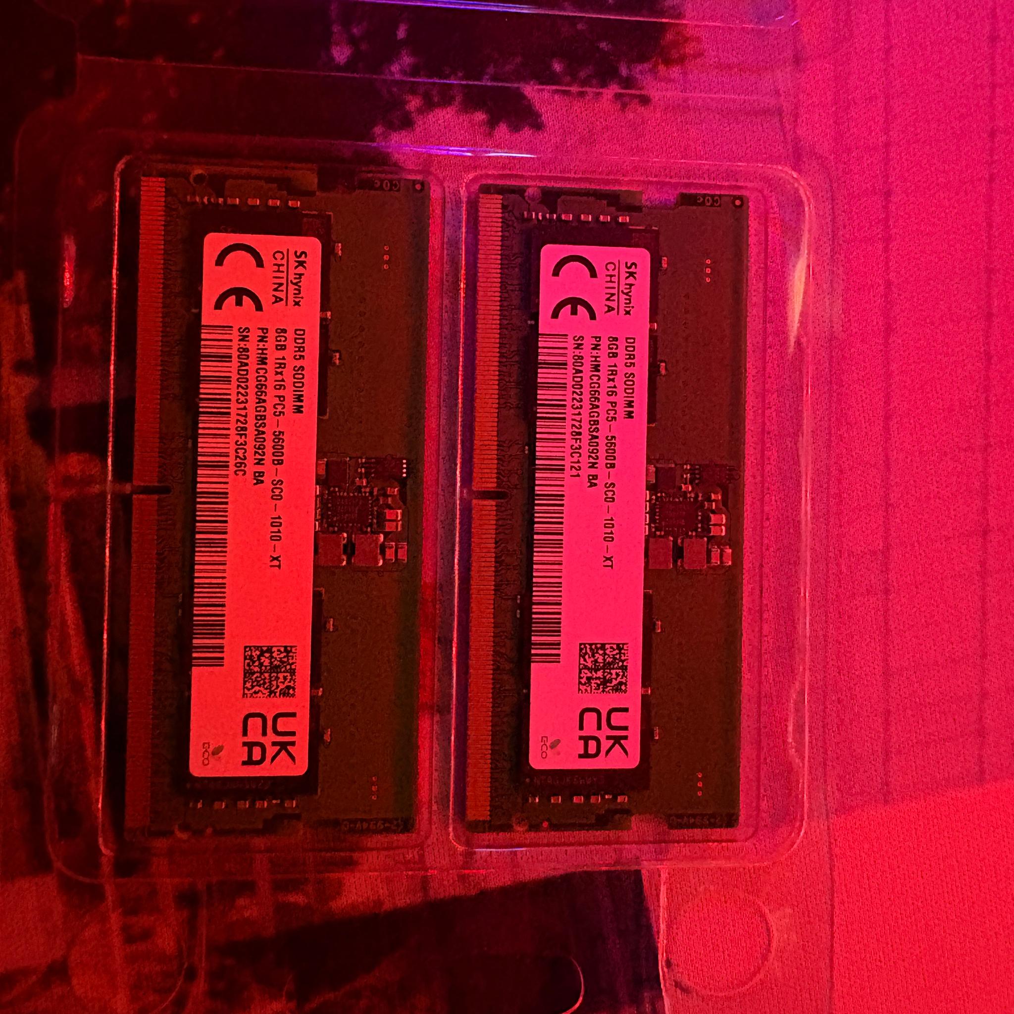 16GB (2x8GB) DDR5 5600MHz PC5-44800 SODIMM Unbuffered Non-ECC 1Rx16 CL46 1.1v SK Hyn(Hynix) Original