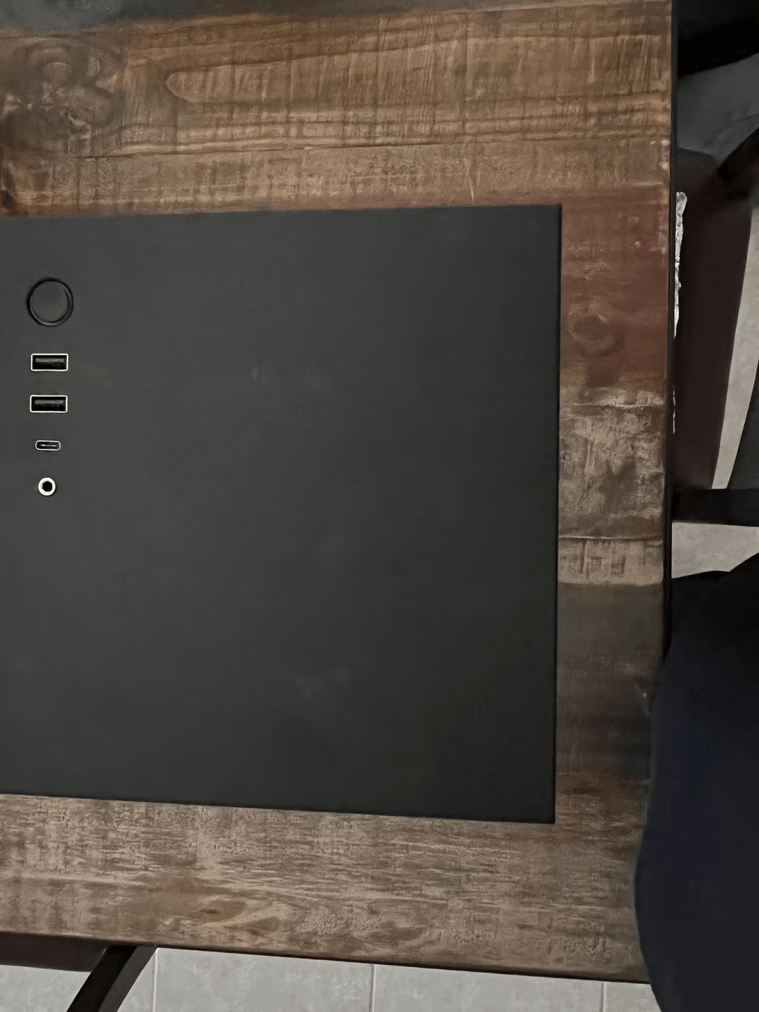 NZXT H1 V2, Lightly Used