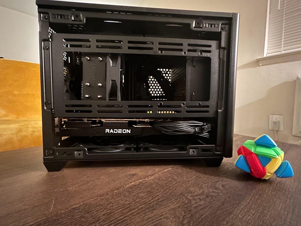 No RGB 5600 + 6700 10GB mini itx NR200