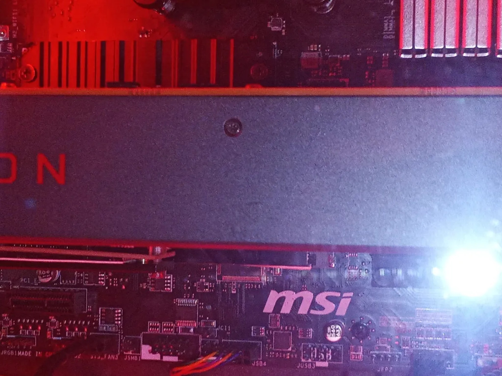 Sapphire Radeon RX 5700 Reference Edition, 1080P Gaming budget card