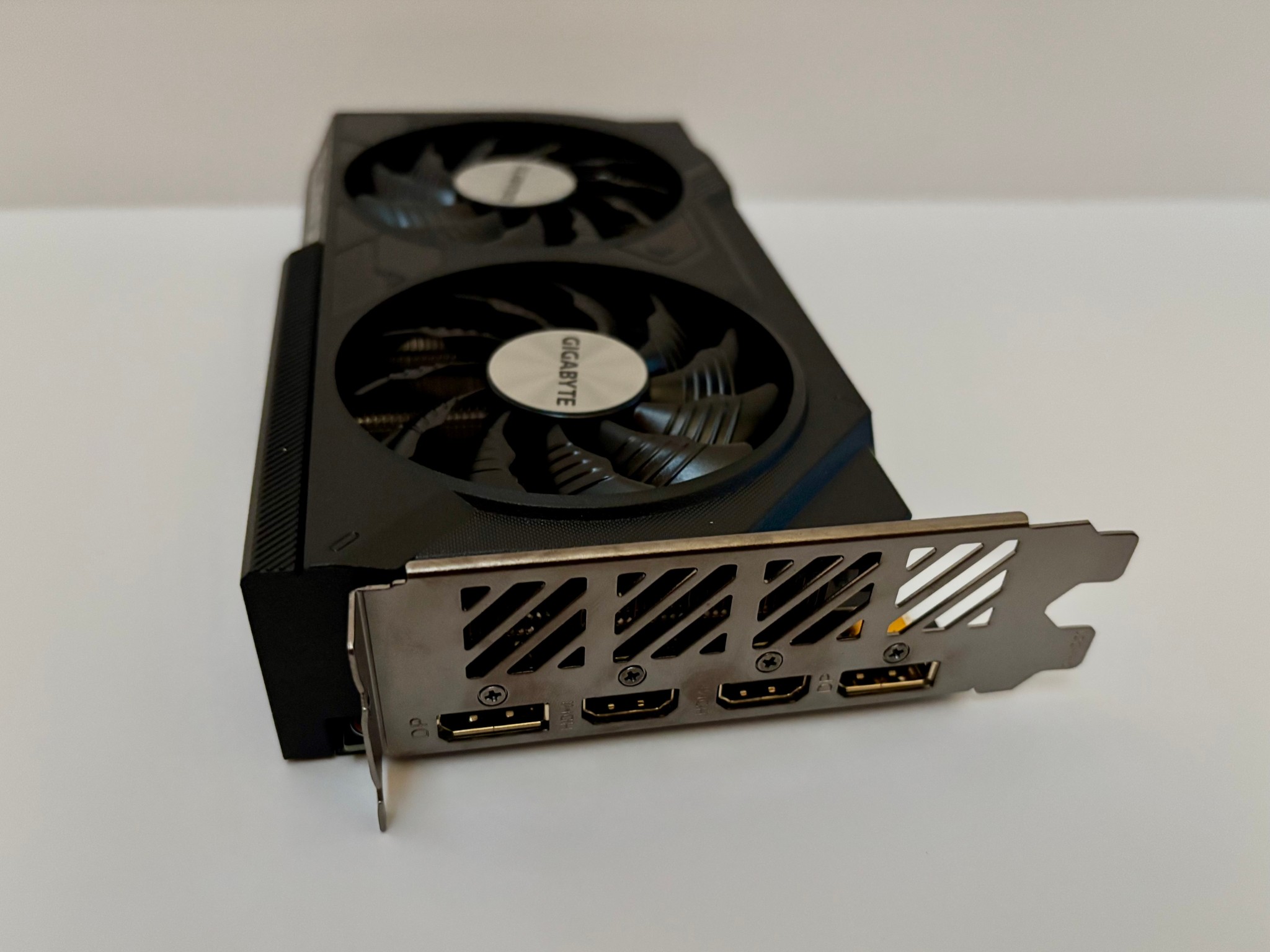 GIGABYTE EAGLE OC GeForce RTX 4060