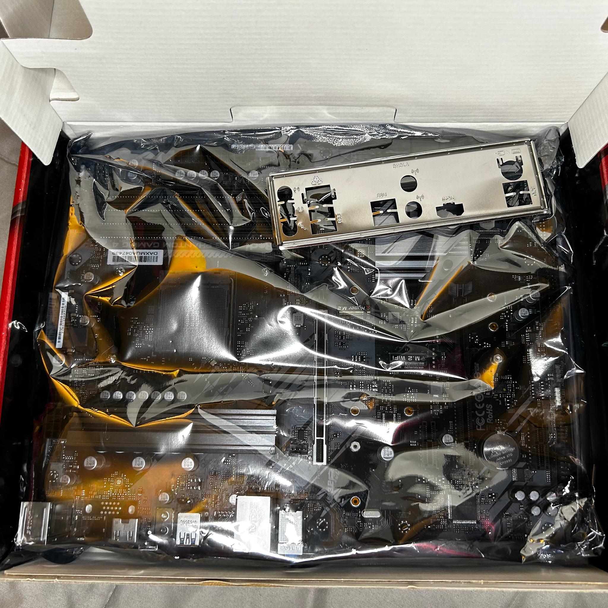 ASRock B550 Phantom Gaming 4 Supports AMD AM4 Socket Ryzen