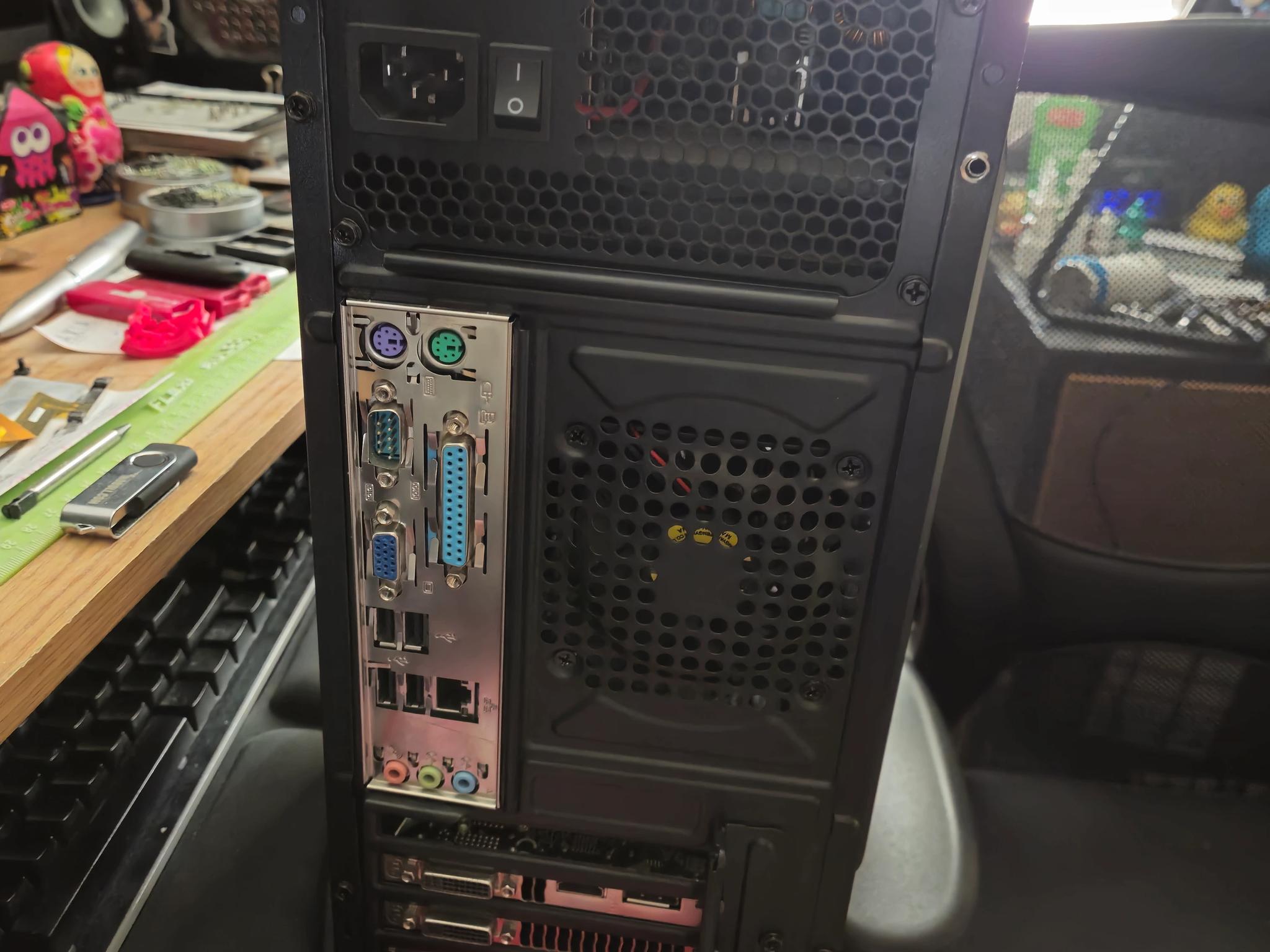CUSTOM FX Rig | FX-8300 | MSI GTX 670 | 8GB DDR3 | 256GB SSD + 750GB HDD | WiFi Internal Card