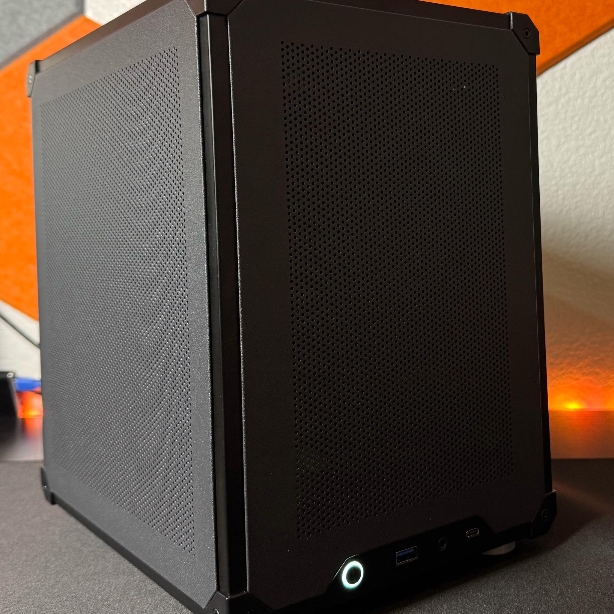 🔥 COMPACT POWERHOUSE  🔥 Ryzen 5 5500/ RX 6600 Console style Gaming PC!