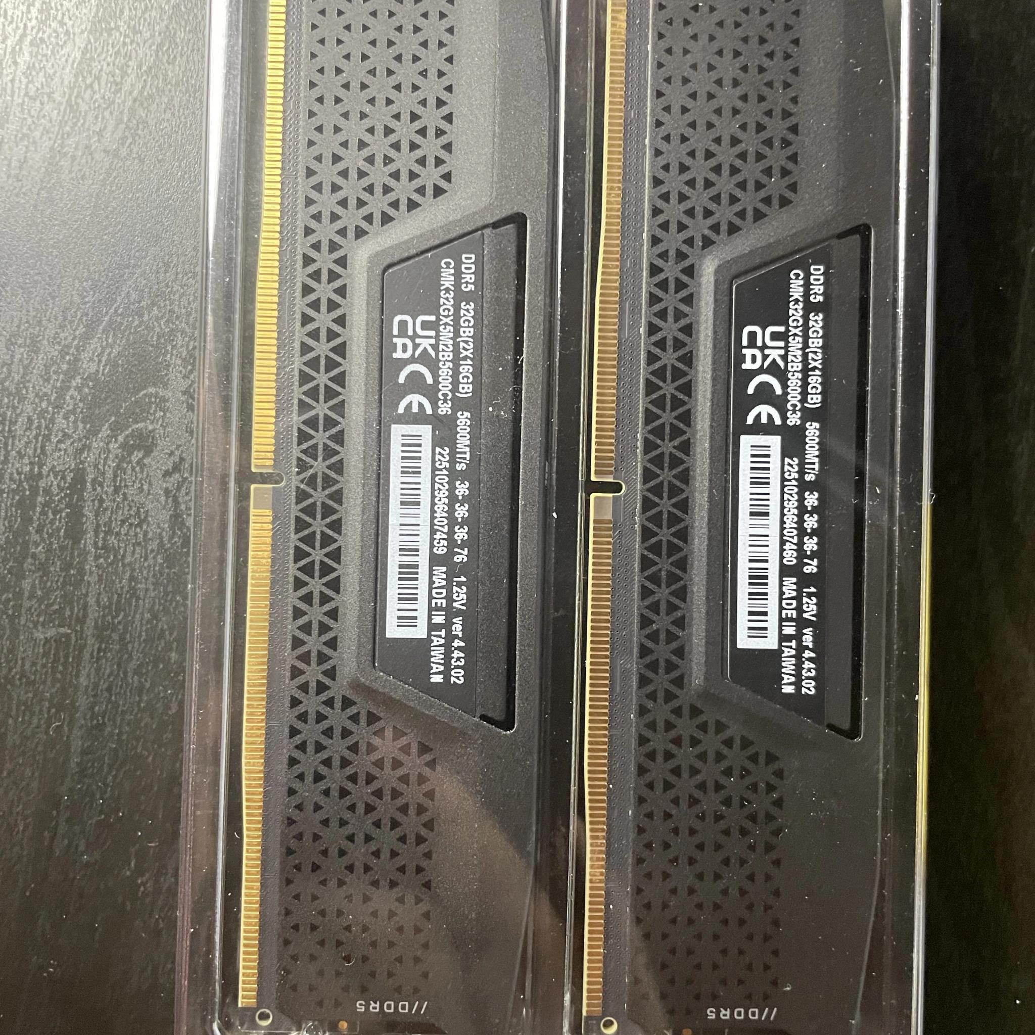 Corsair VENGEANCE 32GB (2x16GB) (DDR5-5600) CL36