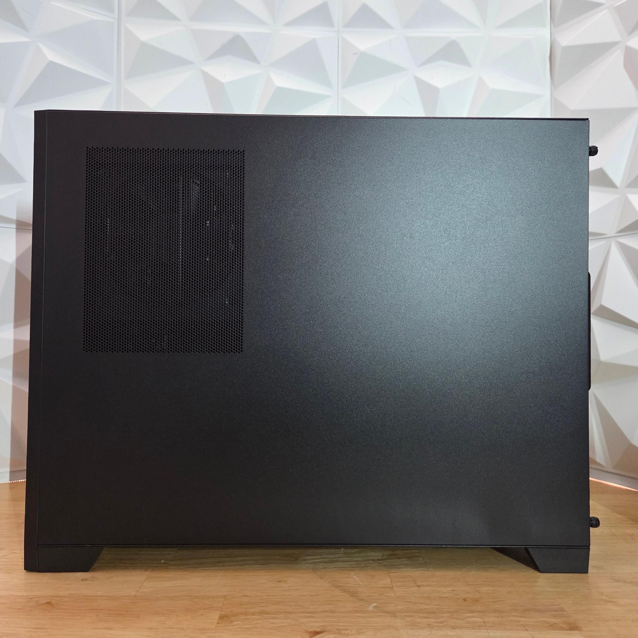 FLUX: compact PC ★★★★☆