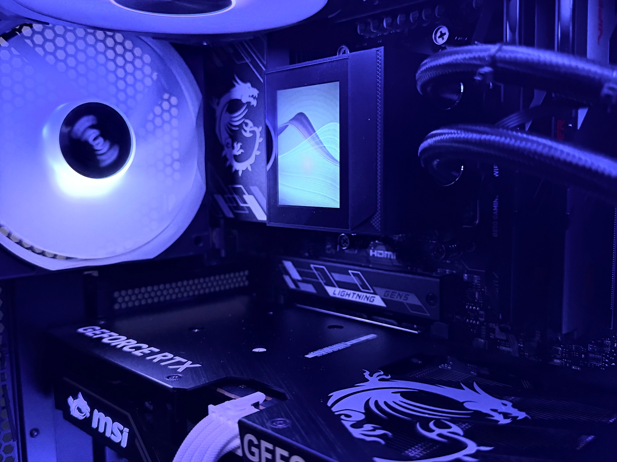 ⚫️"Black Ice"❄️| 1080p Gaming | RTX 5060 | Ryzen 5 7600X | 16GB DDR5 | 1TB Samsung 9100 Pro GEN5