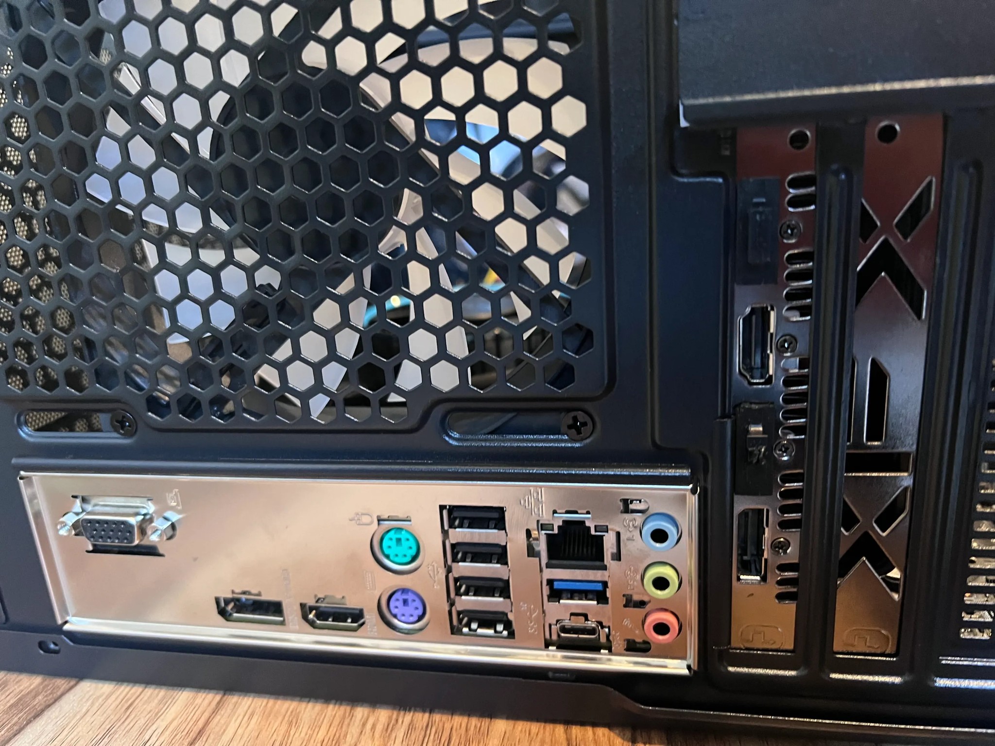 Gaming 1080p PC i3-12100f Rx 6600XT 16GB RAM DDR4 500GB SSD