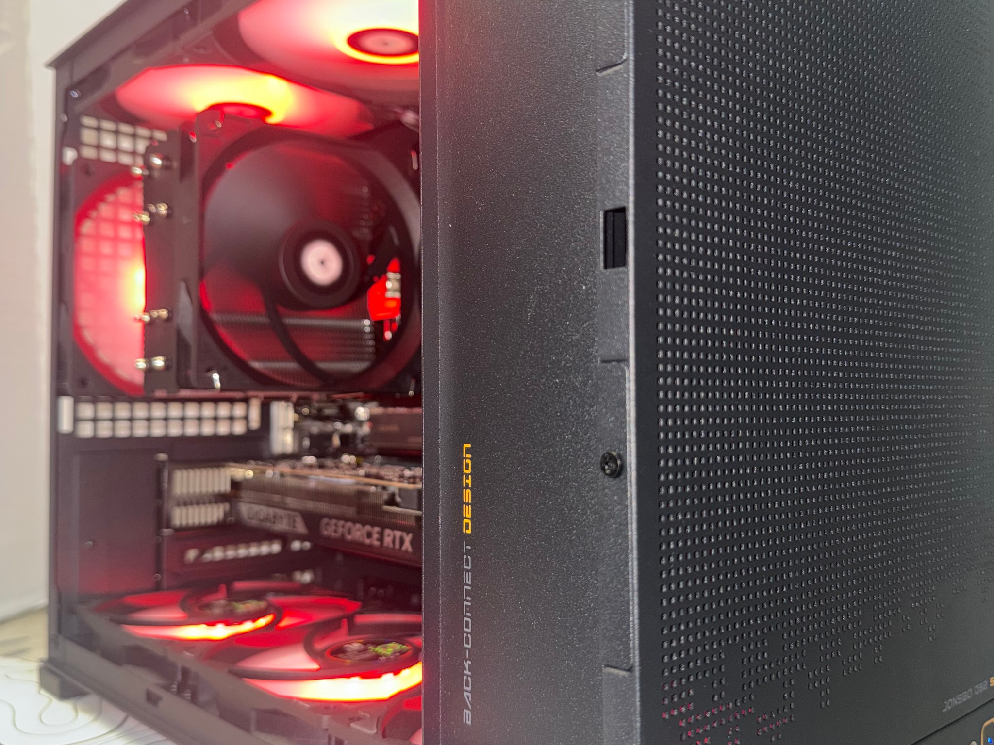 Beast / Ryzen 7600 / RTX 5060 / 32GB DDR5 / 2TB NVMe