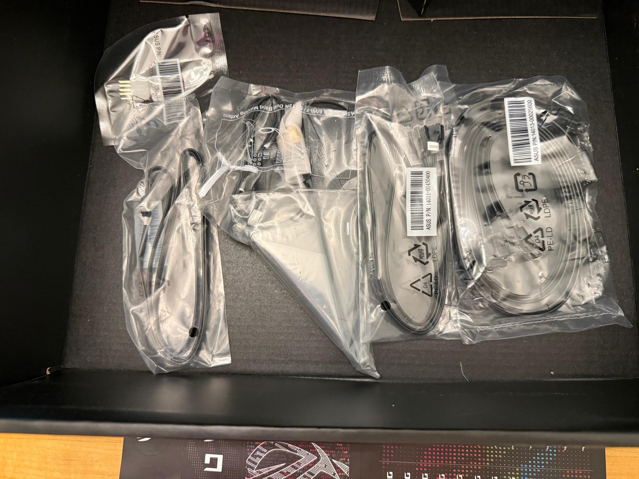 ROG Crosshair VIII Dark Hero X570, Excellent Condition!