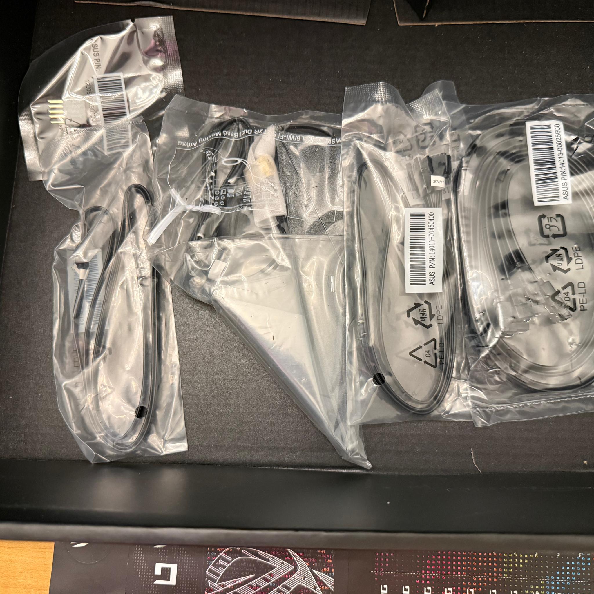ROG Crosshair VIII Dark Hero X570, Excellent Condition!