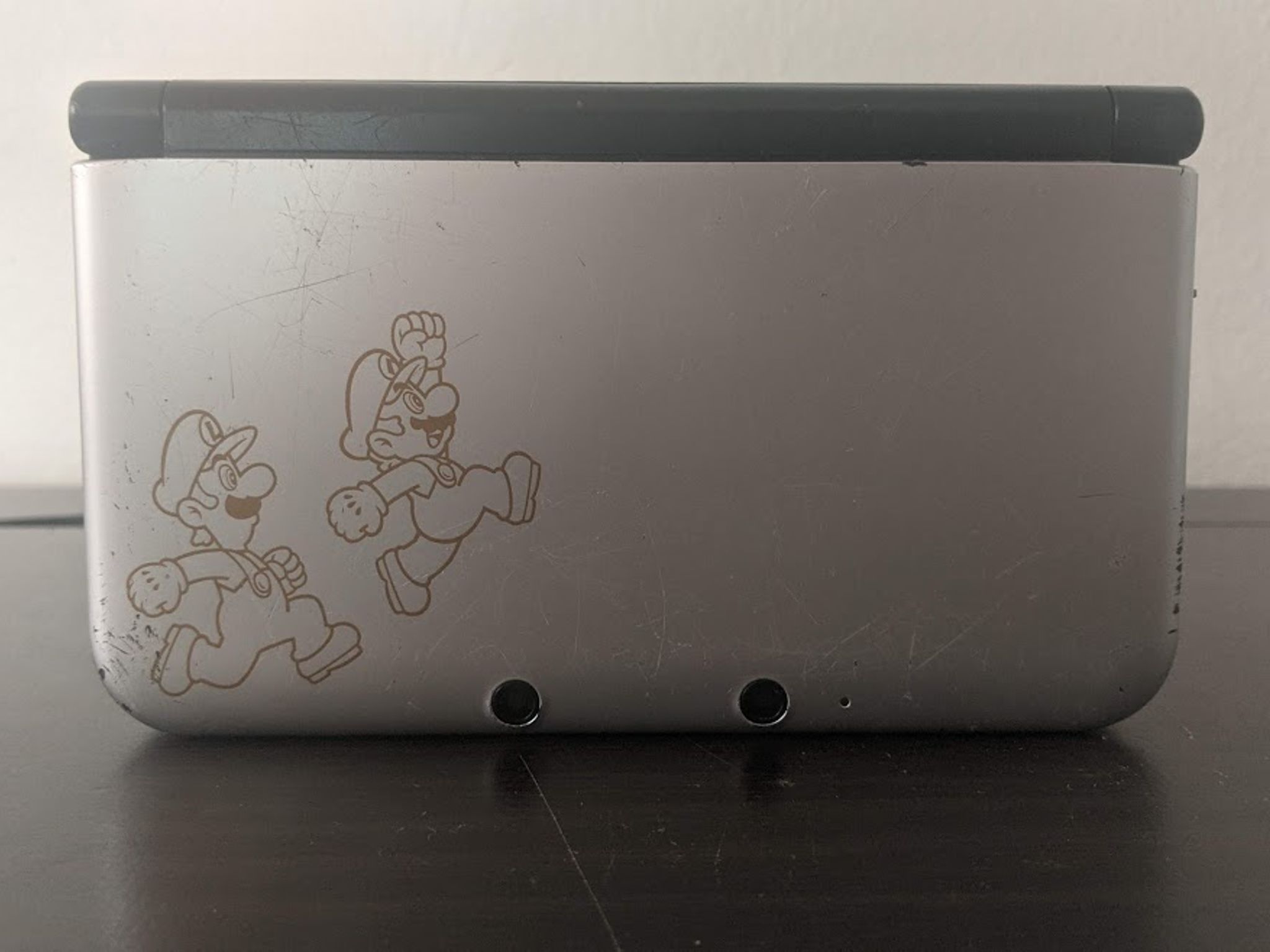 Nintendo 3DS XL, The year of Luigi 30th anniversary, 5 games + Essentials Pack 