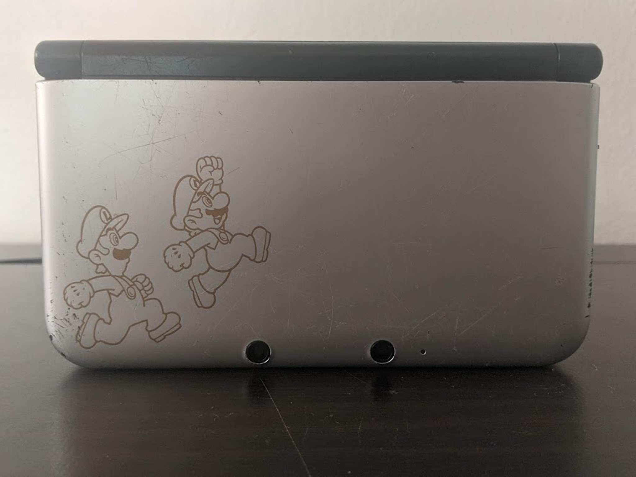 Nintendo 3DS XL, The year of Luigi 30th anniversary, 5 games + Essentials Pack 