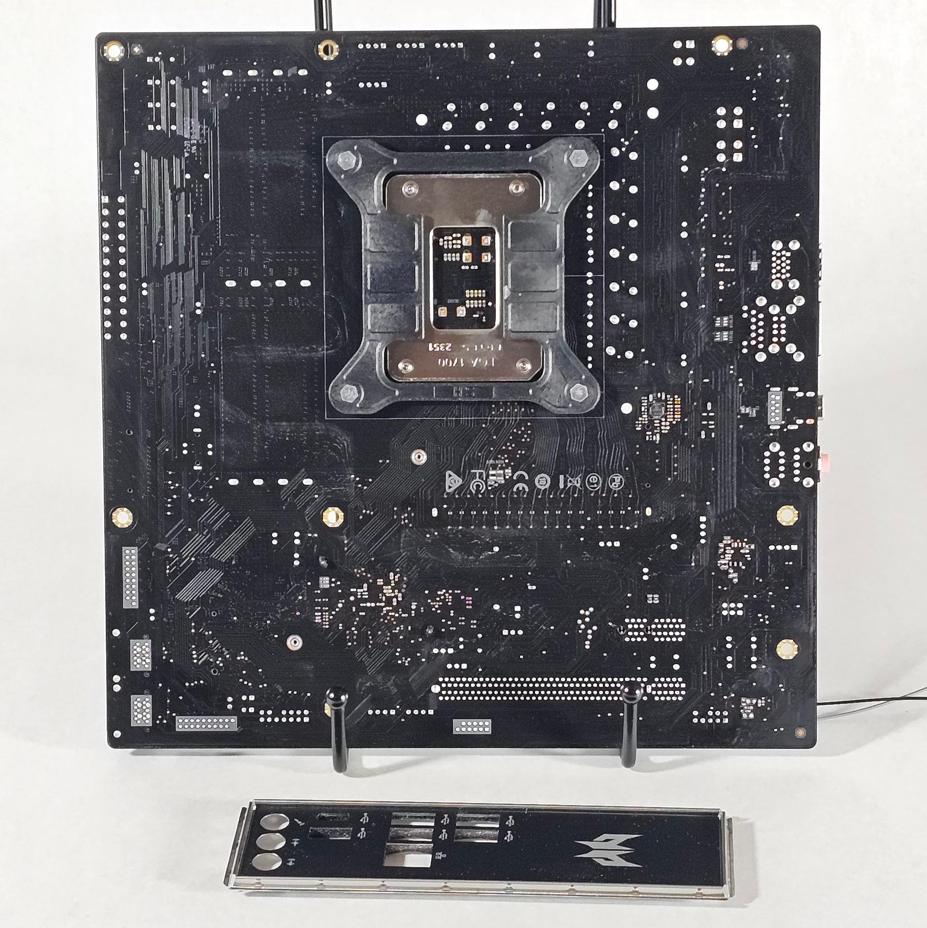 Acer Predator IH67M-WH V1.0 LGA1700 DDR5 mATX Motherboard w/ WiFi & I/O Shield