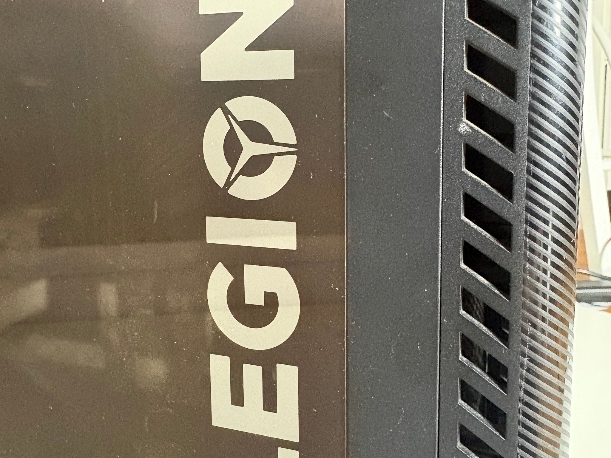 LEGION Gaming PC - RTX 4060 8GB / Intel Core i5 10400F/ 16GB DDR4