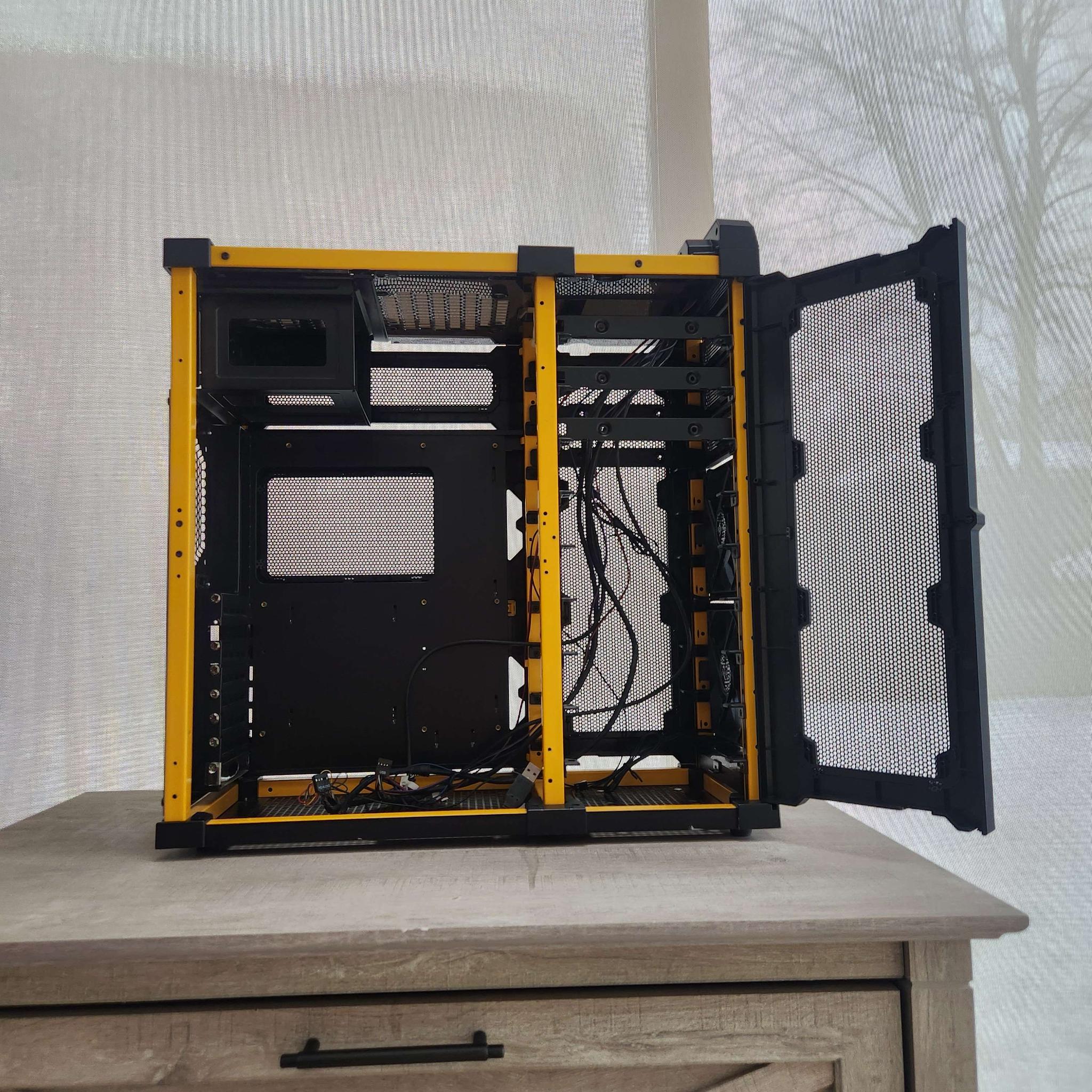 Antec Lanboy Air ATX Mid-Tower PC Case