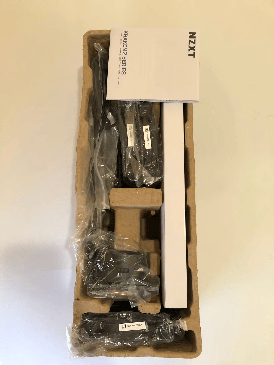 NZXT Kraken Z73 360mm AIO RGB CPU Liquid Cooler - Customizable LCD Display 