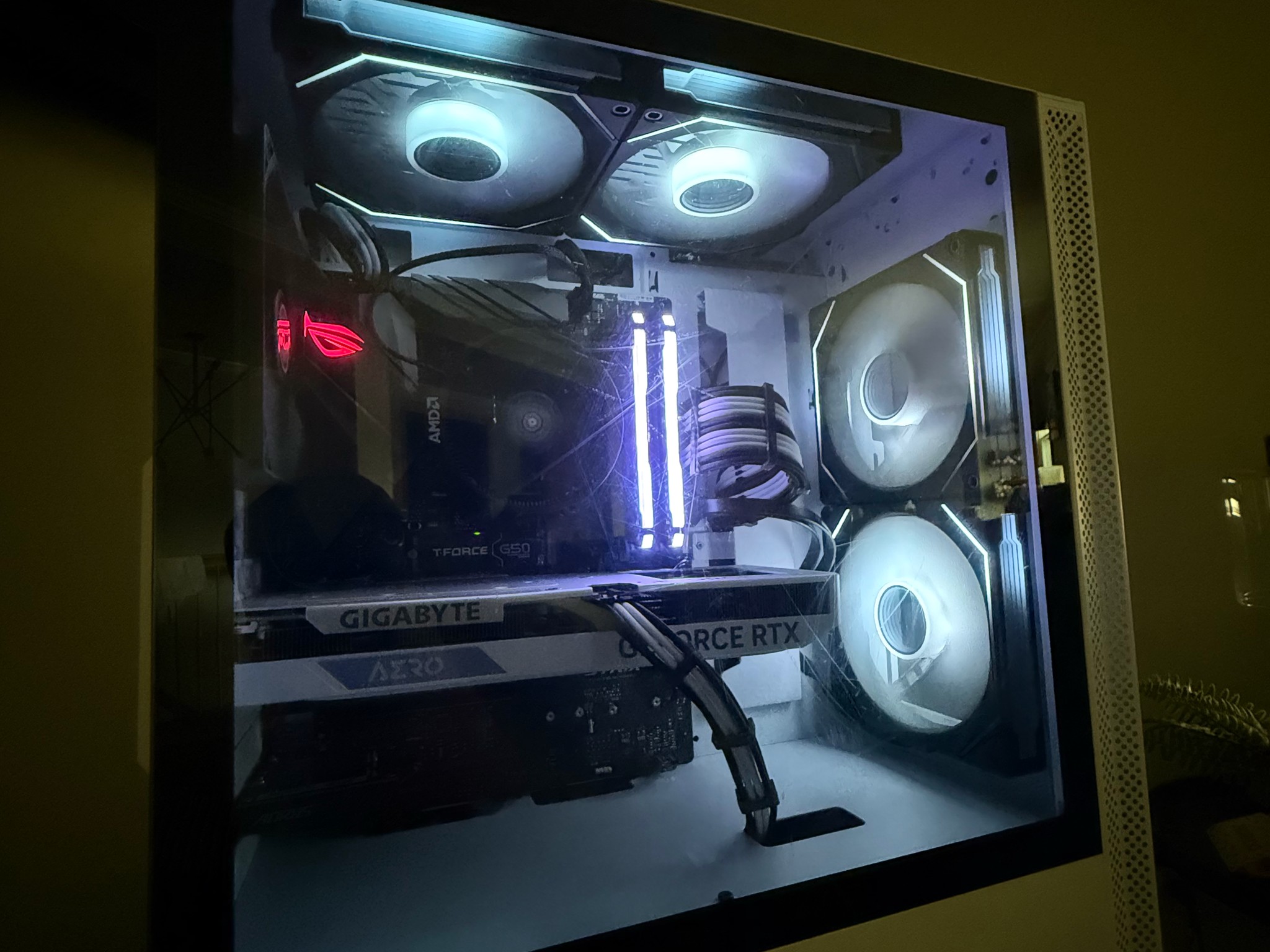 ⚪🔥 White Lian Li RTX 4060 Gaming PC | 32GB RGB | Ryzen 5 5600X 🔥⚪