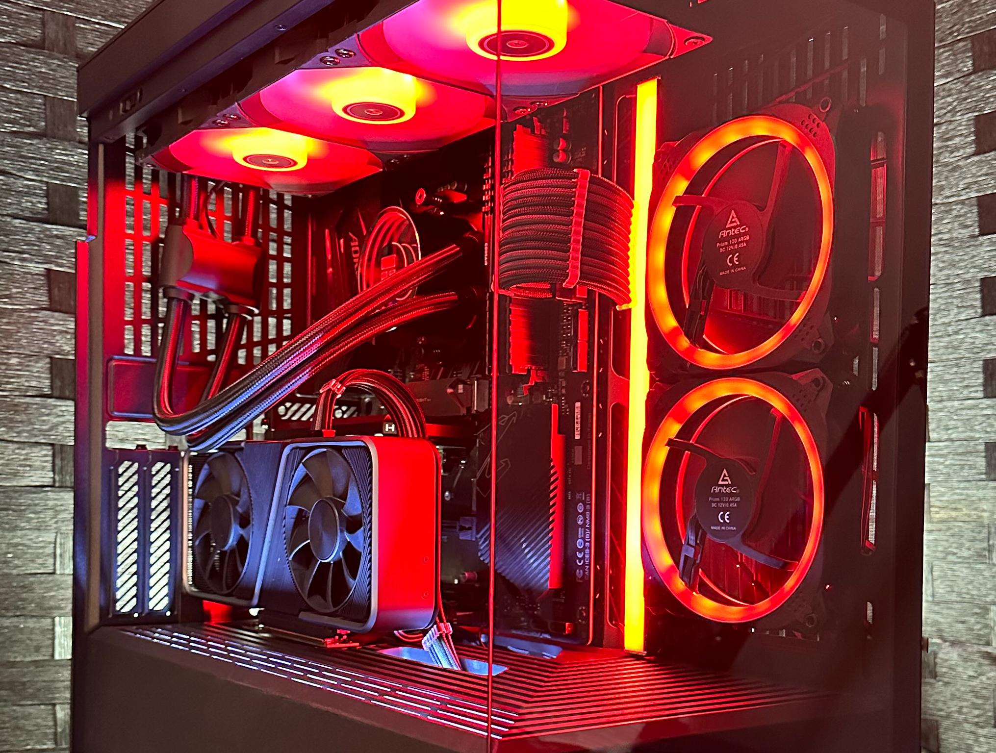 RTX 3070 | Ryzen 7 5700X - 1TB Gen 4 NVME- 32GB 3200 Memory in the HYTE Y40!
