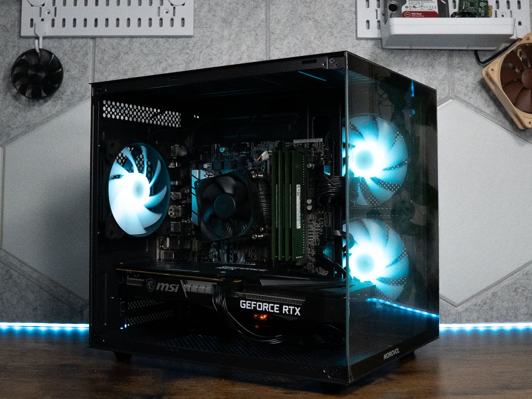 🌌🛰️ | MSI GAMING GeForce RTX 3060 12GB | INTEL i7 7700 | 32GB DDR4 RAM | 2TB SSD | Y2K Hero SILVER