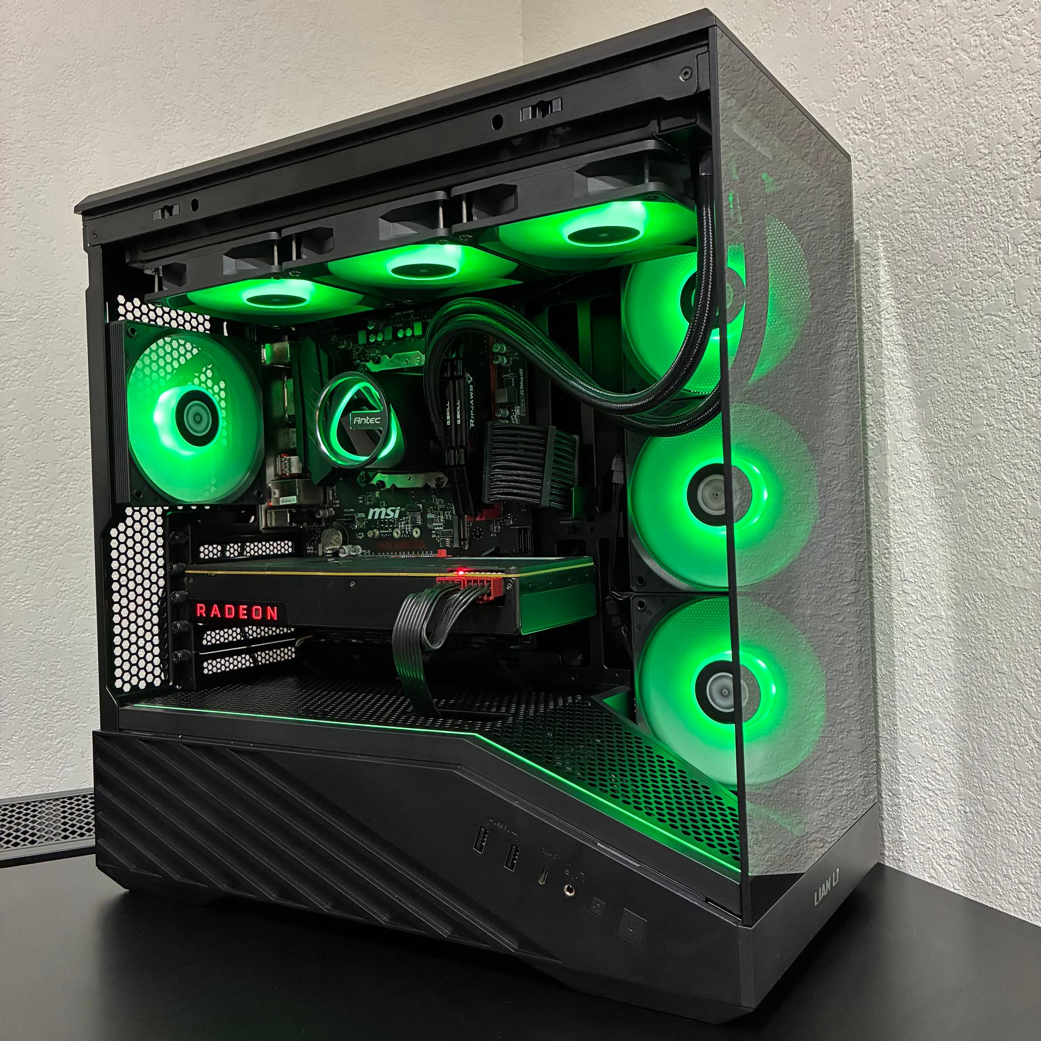 AMD Gaming PC w/ Radeon RX Vega 64 8GB / Ryzen 5 1600X / 16GB DDR4