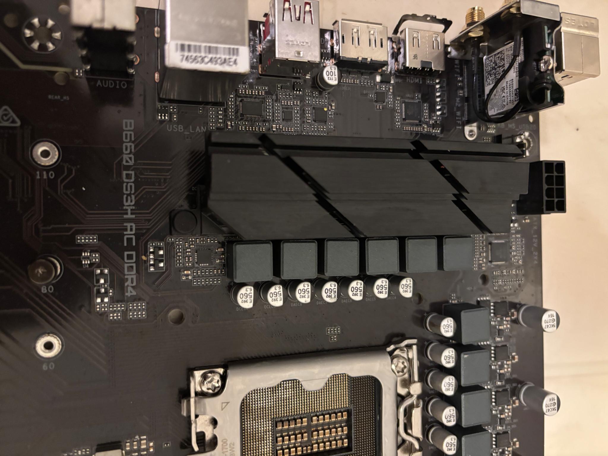 GIGABYTE B660 DS3H AC DDR4 (LGA 1700/ Intel/B660/ATX/DDR4/ Dual M.2/ PCIe 4.0)