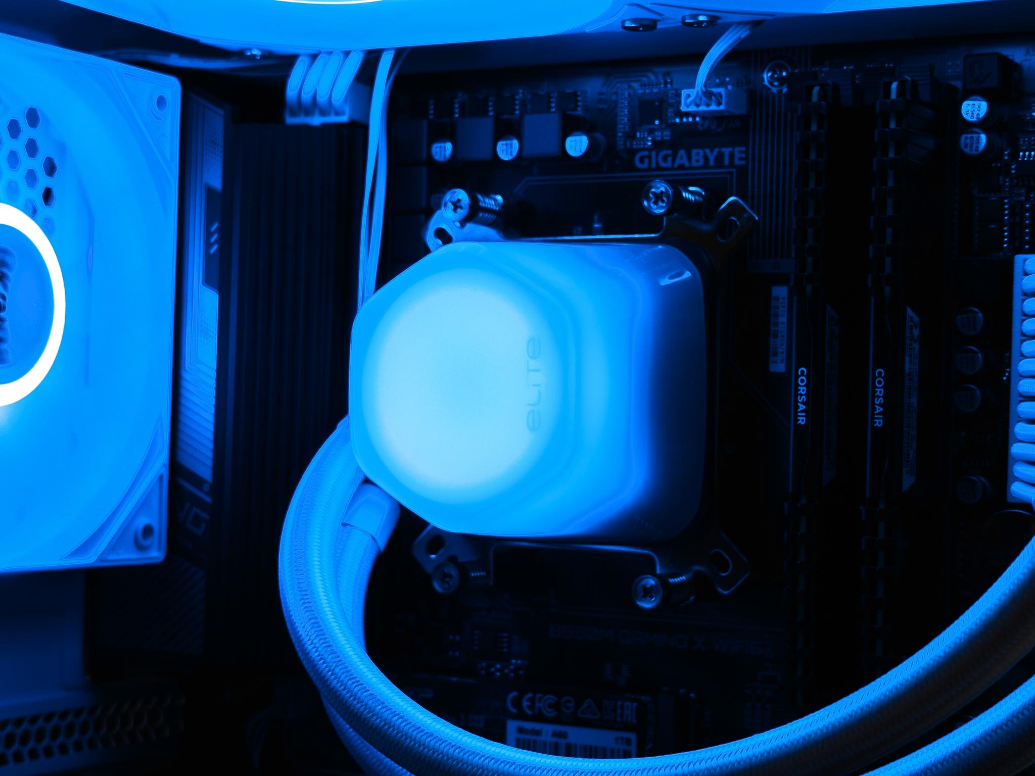 🤍🖤 RTX 4070 / Ryzen 7 5800X / 32GB Gaming PC 🖤🤍