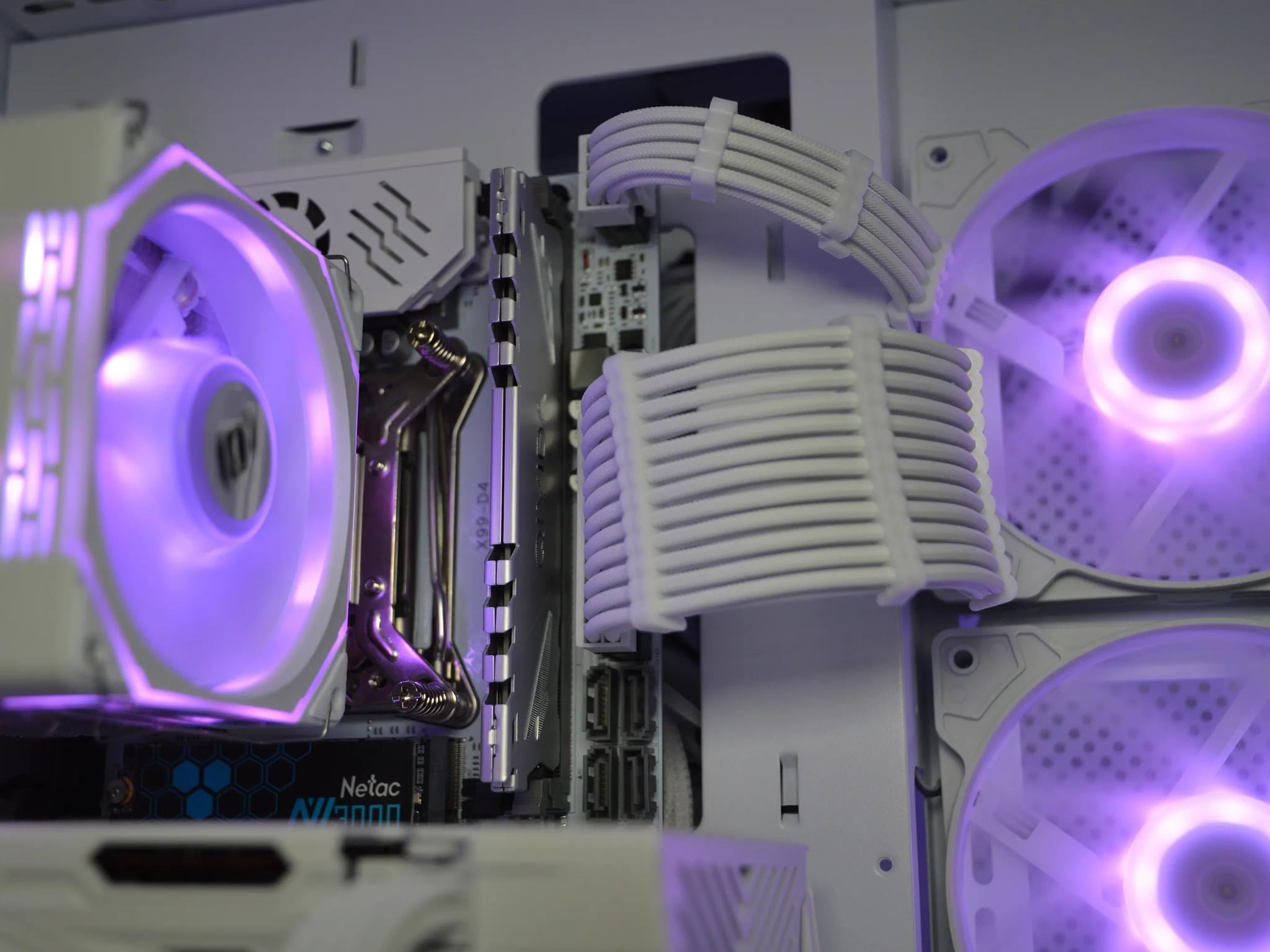 ⚪⚪| RX 580 8GB | INTEL XEON E5 2670 V3 | 16GB RAM | 1TB SSD | Ice Frost |