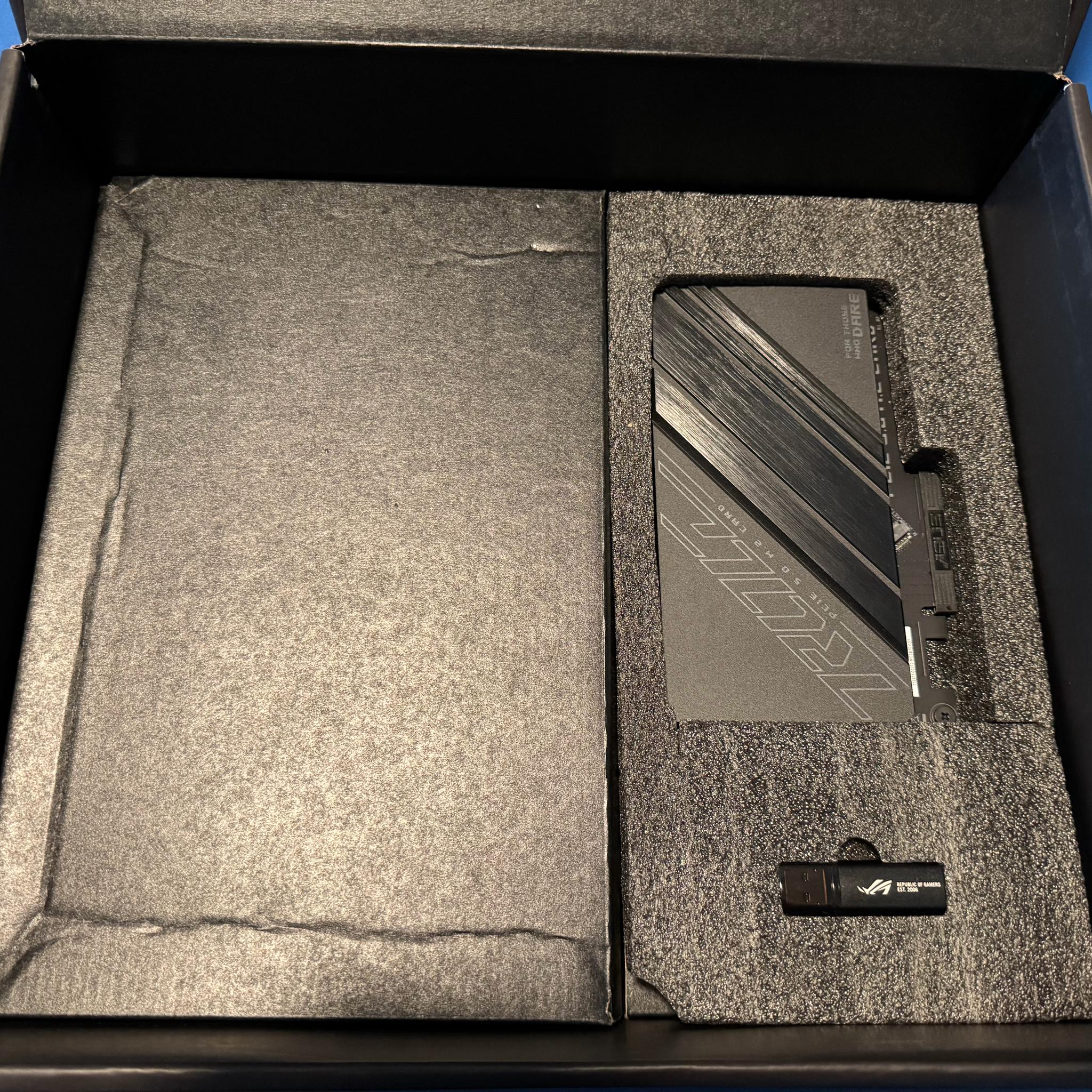 ROG Crosshair X670E Hero (Used - RMA)