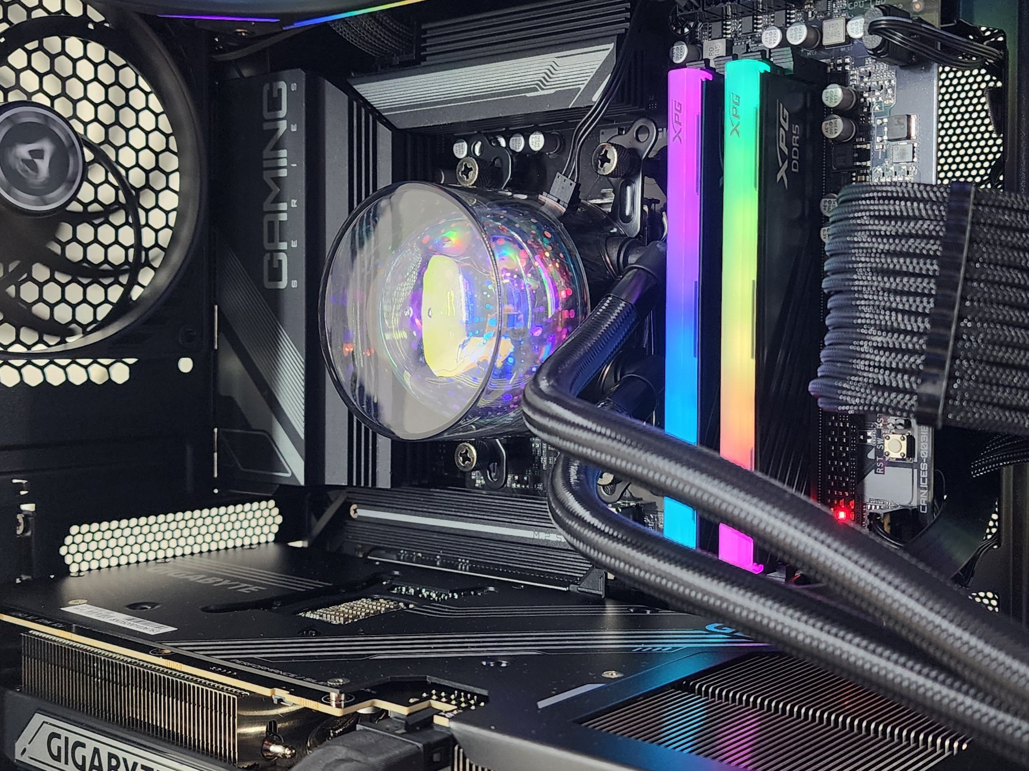 Gaming PC Ryzen 9 9900X 32GB RAM 1TB SSD RTX 5070 Ti 16GB Windows 11 Computer