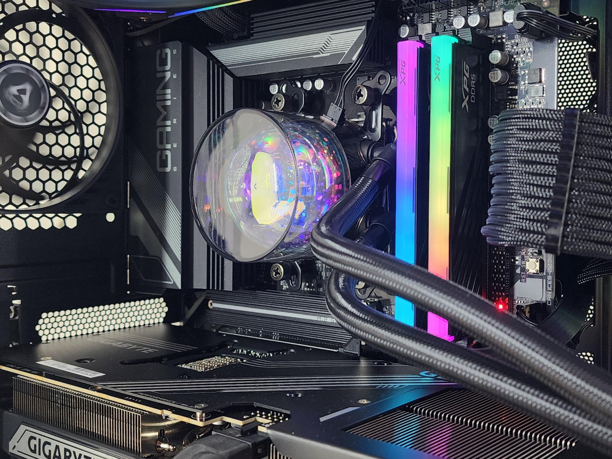 Gaming PC Ryzen 9 9900X 32GB RAM 1TB SSD RTX 5070 Ti 16GB Windows 11 Computer