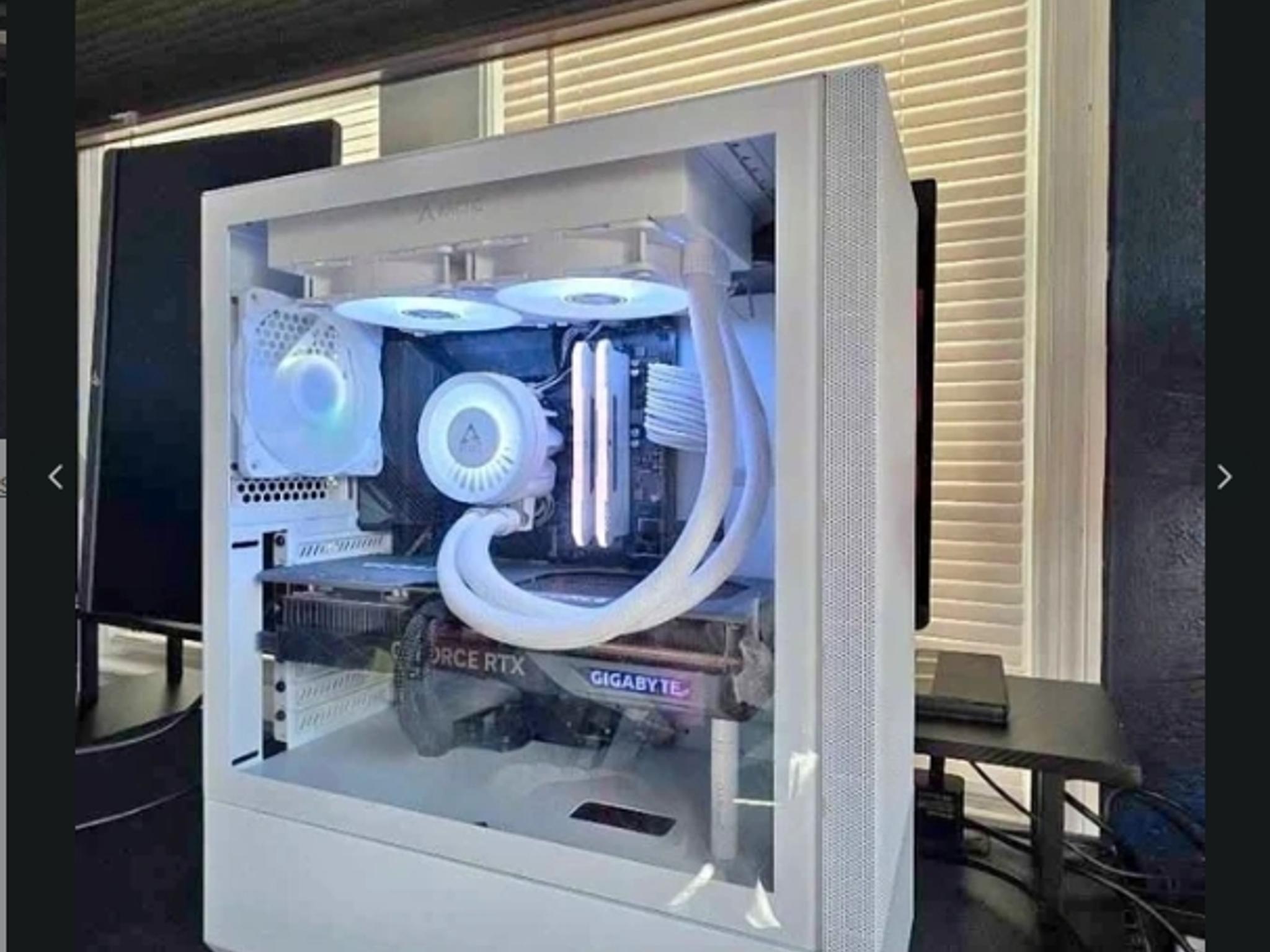 Gaming PC 4070 Ti and I9 13900k.