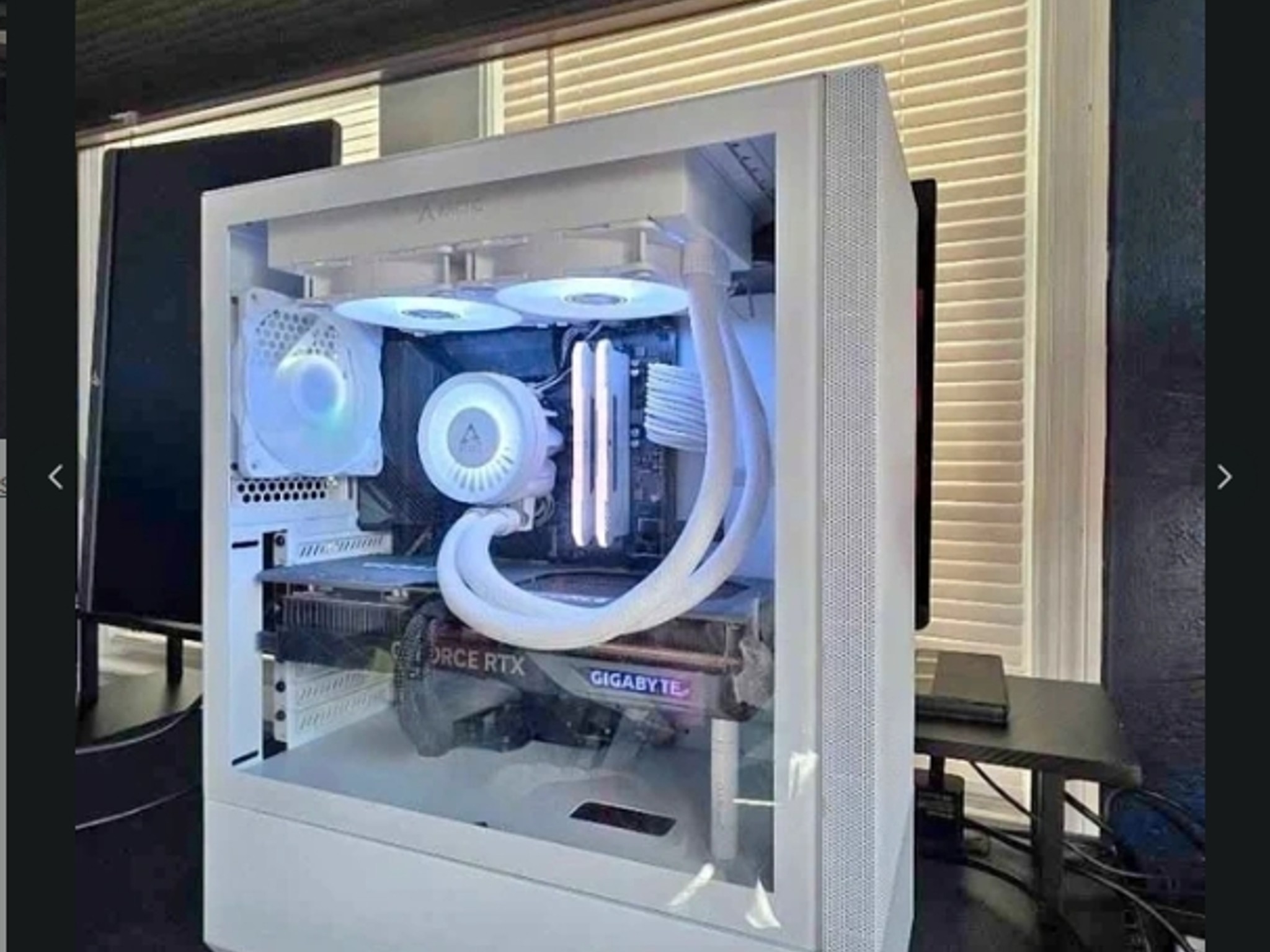 Gaming PC 4070 Ti and I9 13900k.