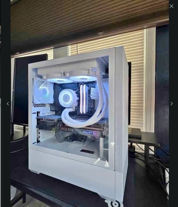 Gaming PC 4070 Ti and I9 13900k.