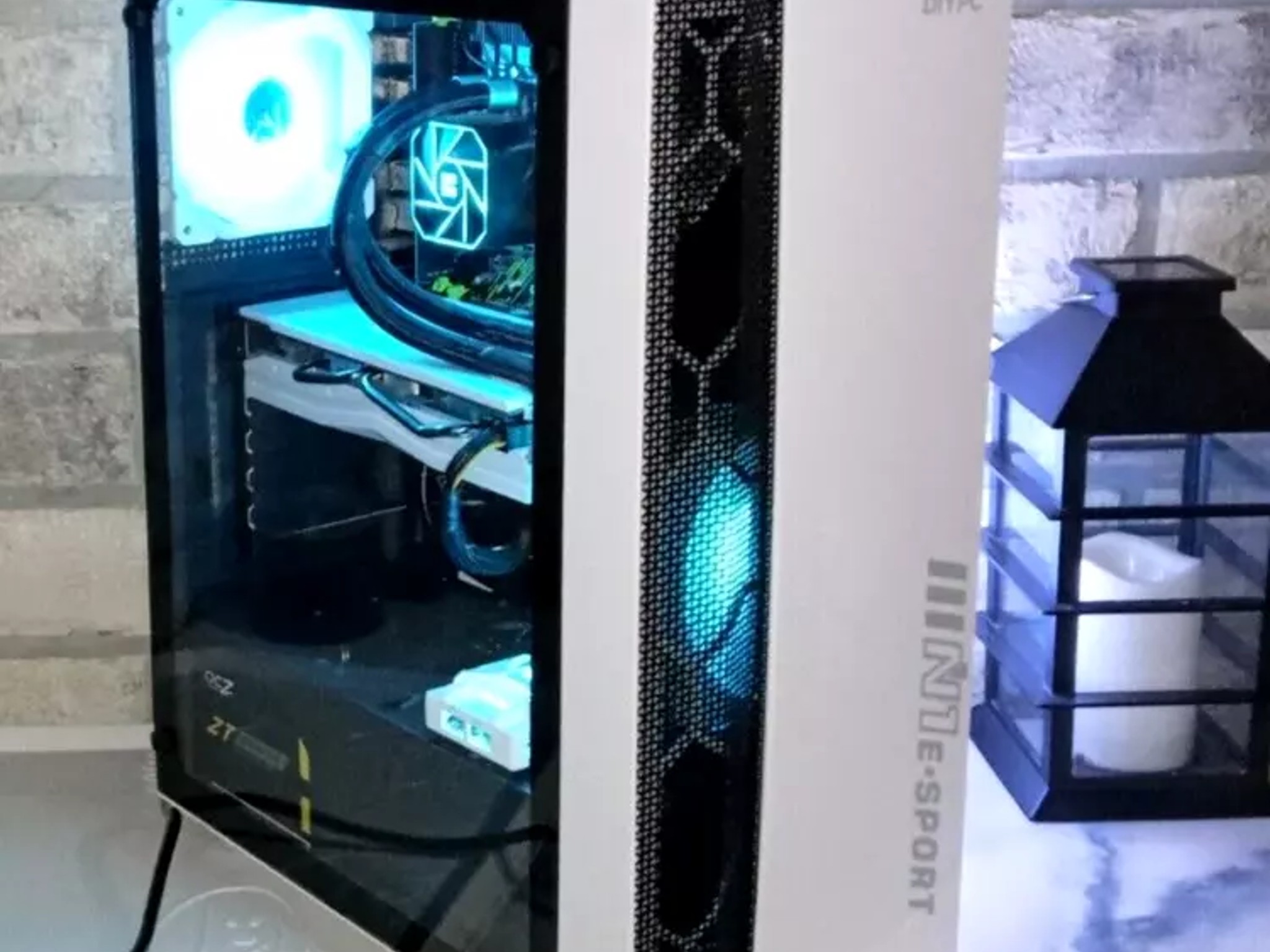 BUDGET GAMING PC INTEL/XEON 2680 16GB DDR4 1TB HD RX 580 8G WIN10 PRO