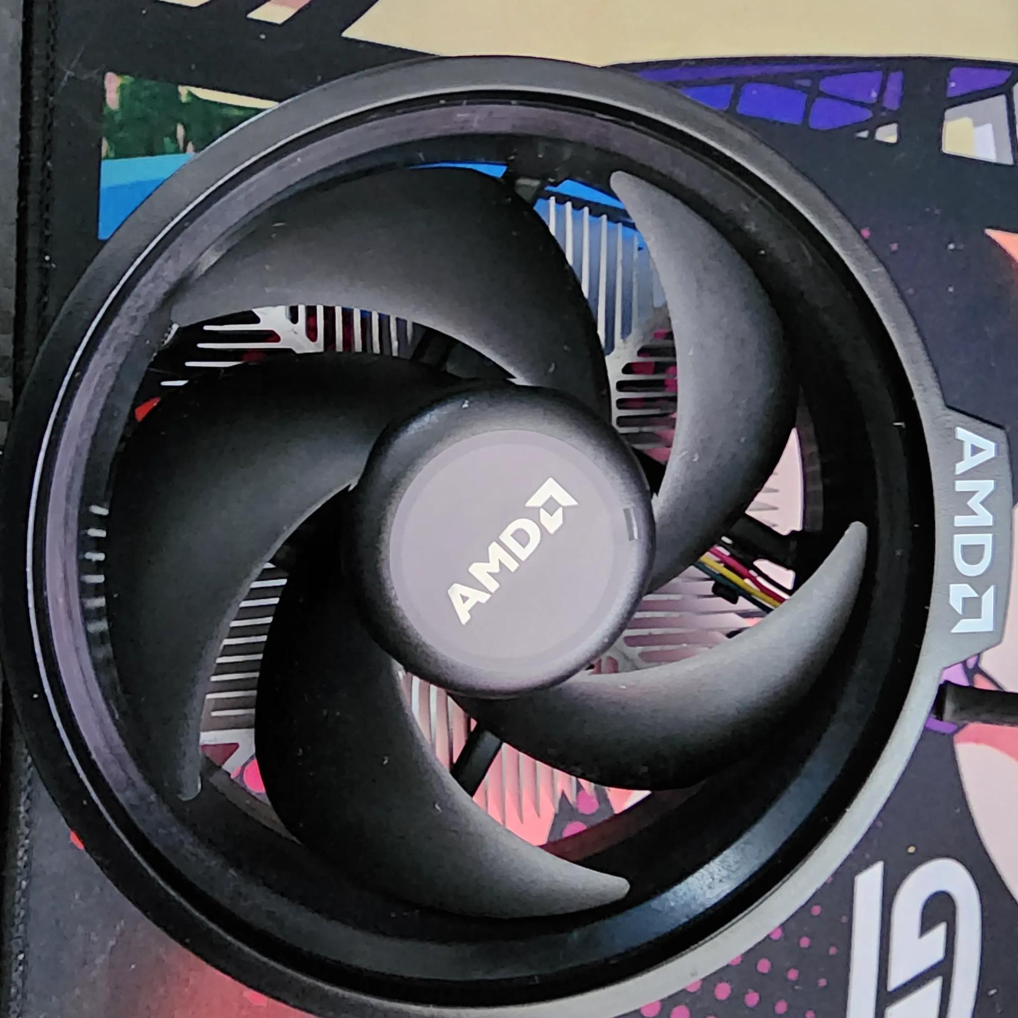 Ryzen 5 5600 W/Stock cooler