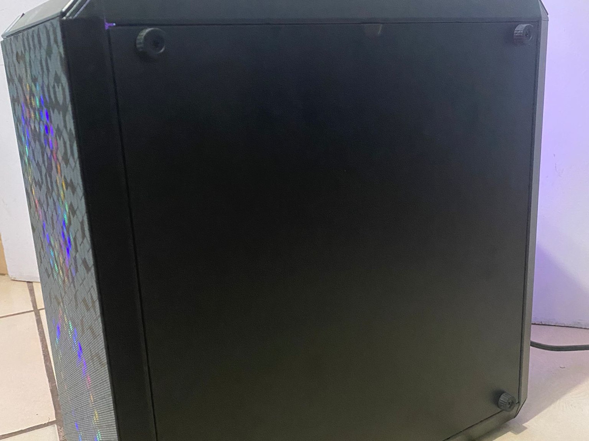 Gaming PC - GTX 980, I5 6500, 16GB DDR4, WIFI, BLUETOOTH, RGB, BLACK, SSD, HDD.