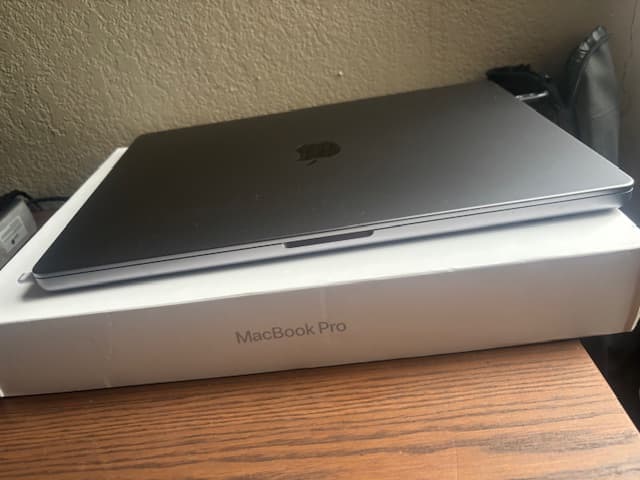 Macbook Pro 16” M2 Max 32gb 1TB SSD
