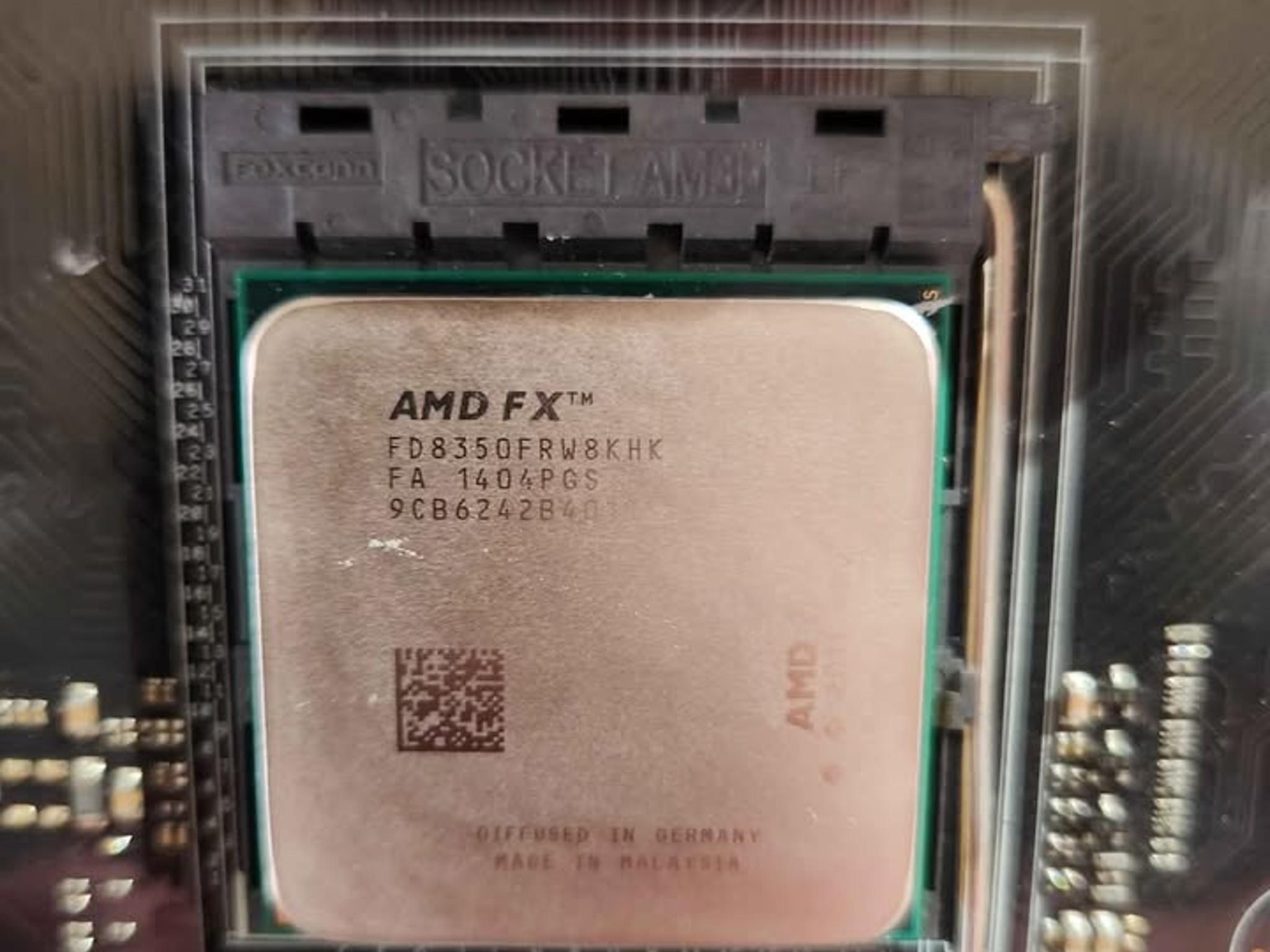 Asus Crosshair V Formula-Z ATX AM3+ Motherboard w/ CPU AMD FX-8350 and DR3 Ram 32GB (4x8GB)
