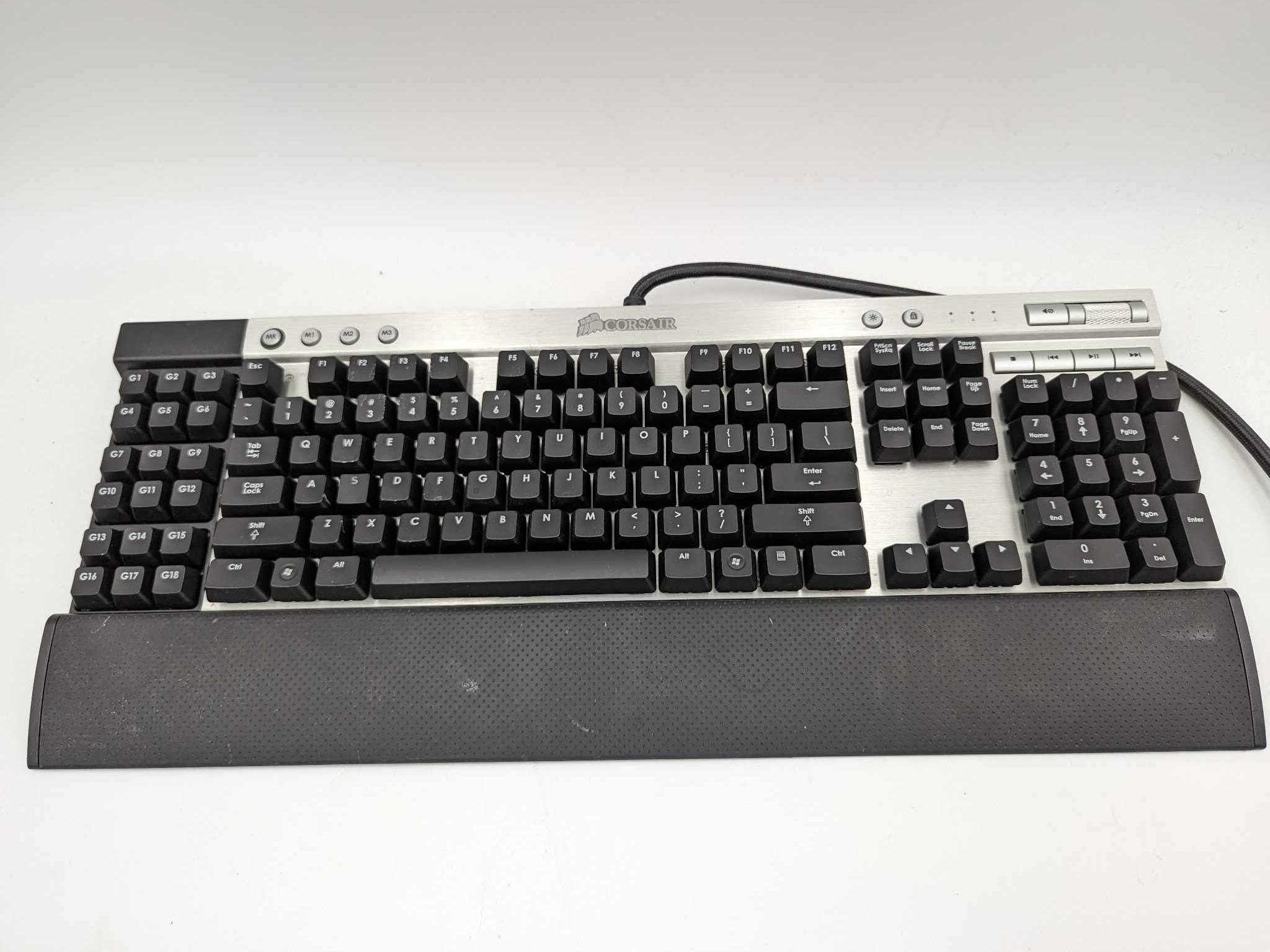 Corsair Vengance K90 Mechanical Keyboard