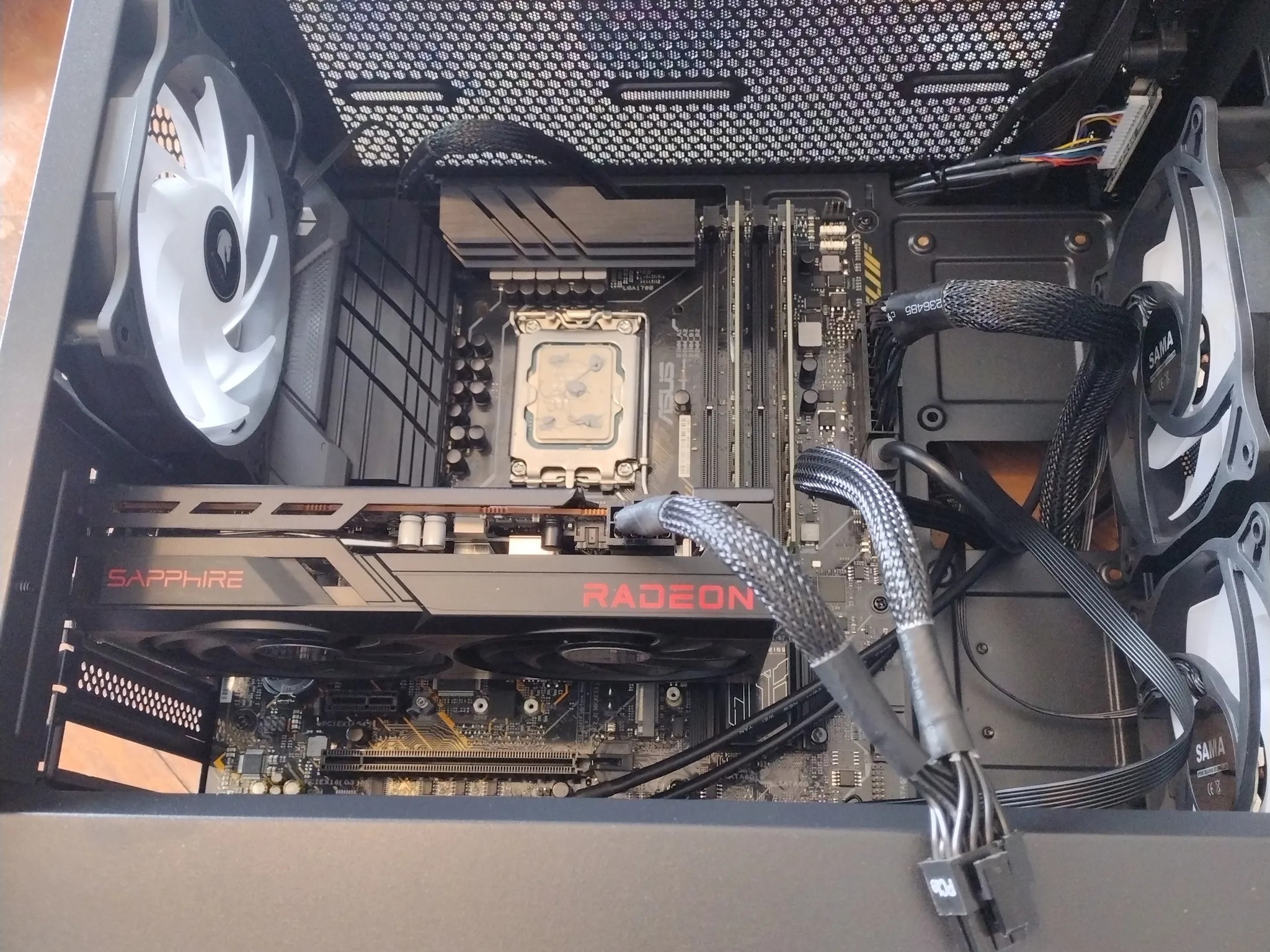 Sapphire Dual Fan AMD RX 6600