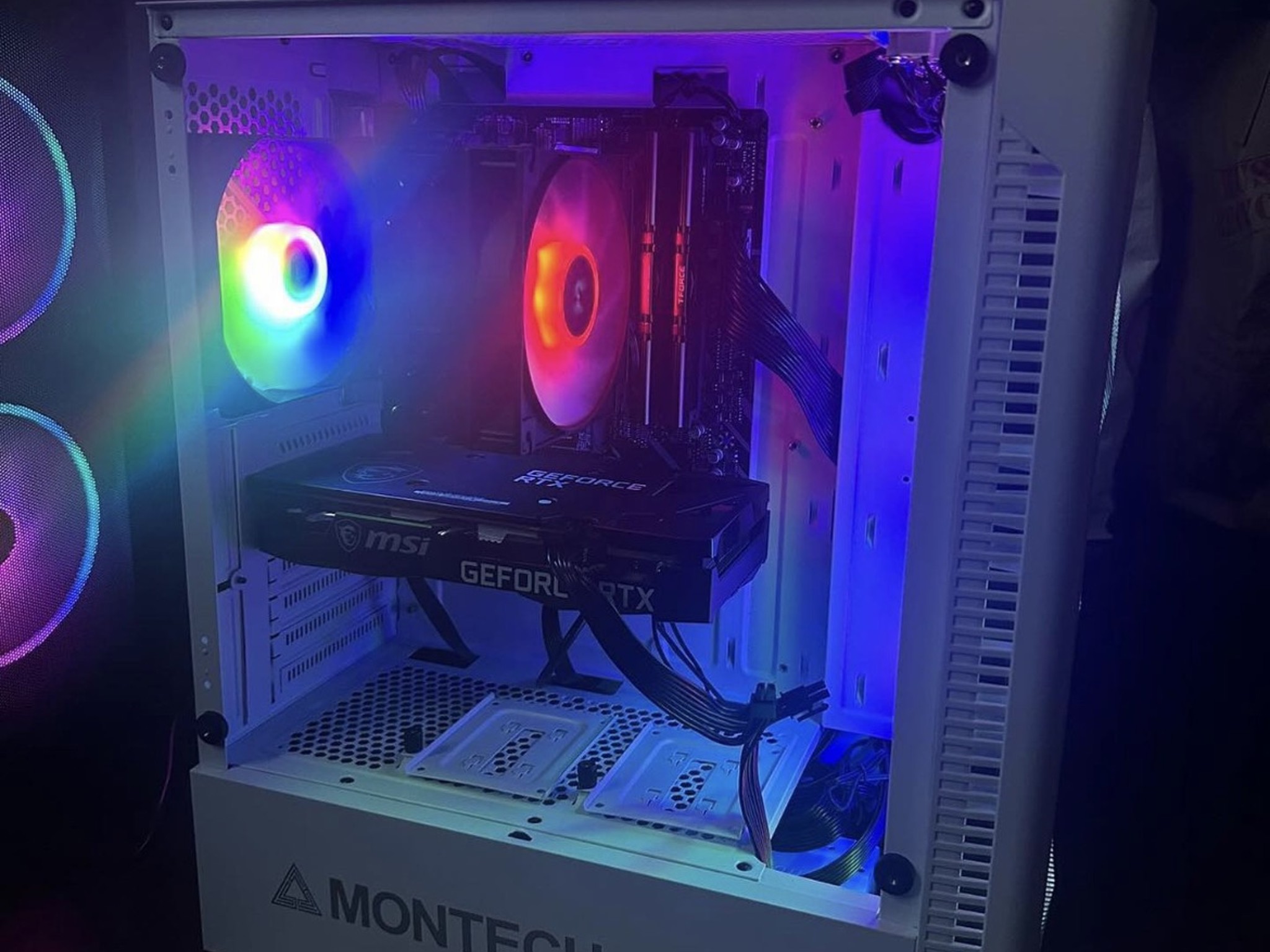 ||Gforce 3050|| AMD 3600 || 16GB RAM|| 1 TB high 1080p fps