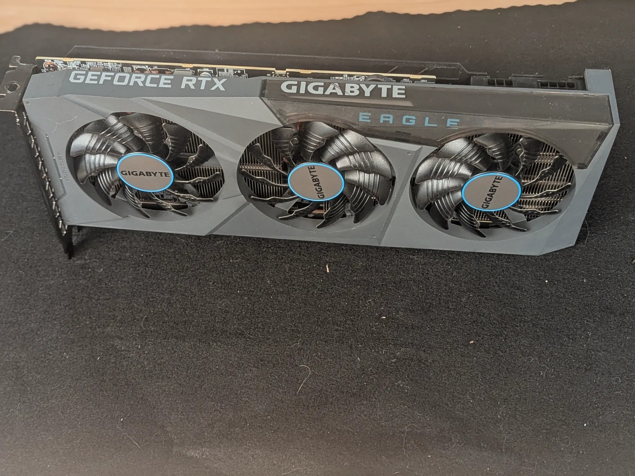 🦅 Gigabyte 3070 Eagle – 1440p Gaming Powerhouse | Triple-Fan Cooling 🔥