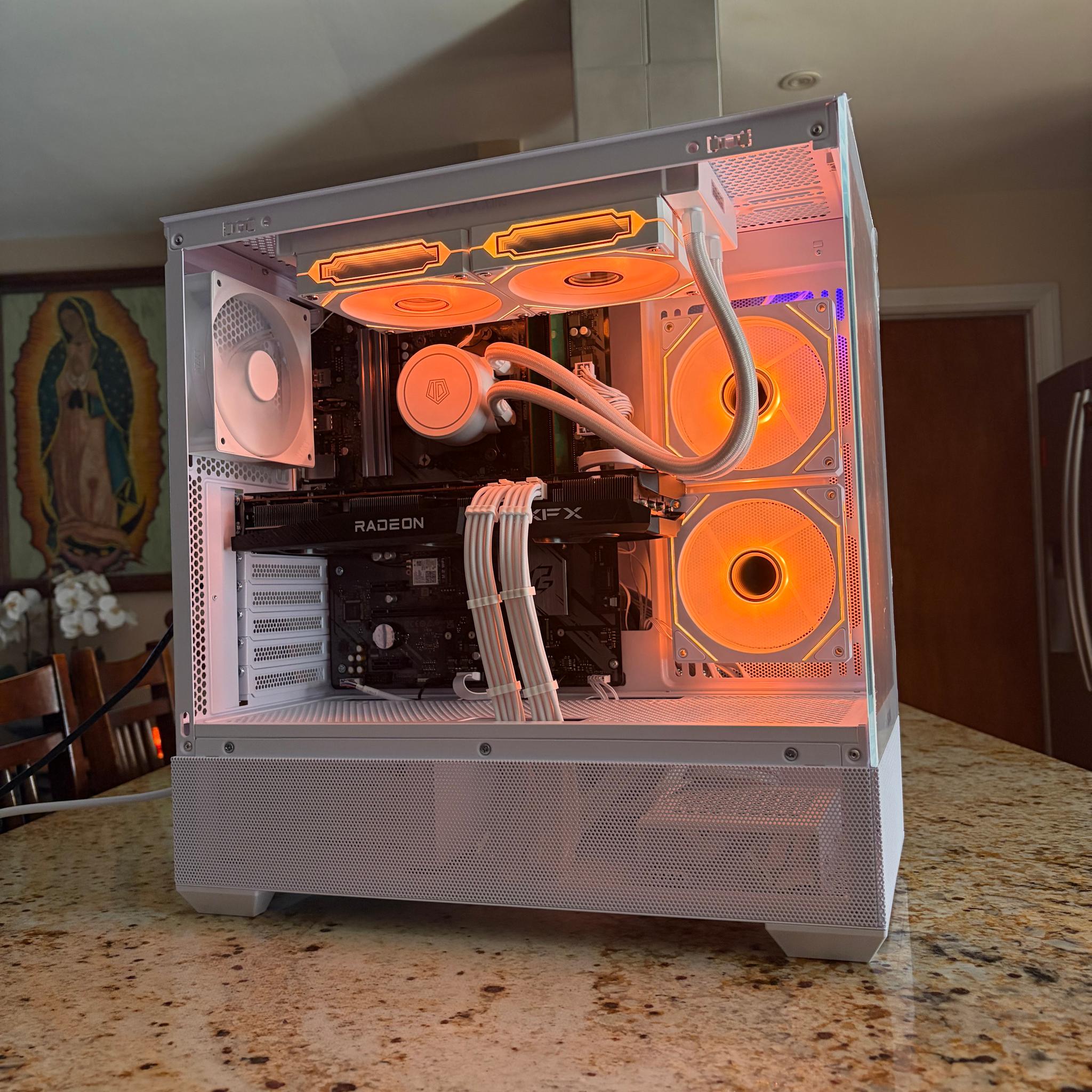 White Gaming PC | RX 6700XT 12GB | RYZEN 5 3600 | 16GB RAM | 1TB SATA SSD | Wi-Fi + Bluetooth