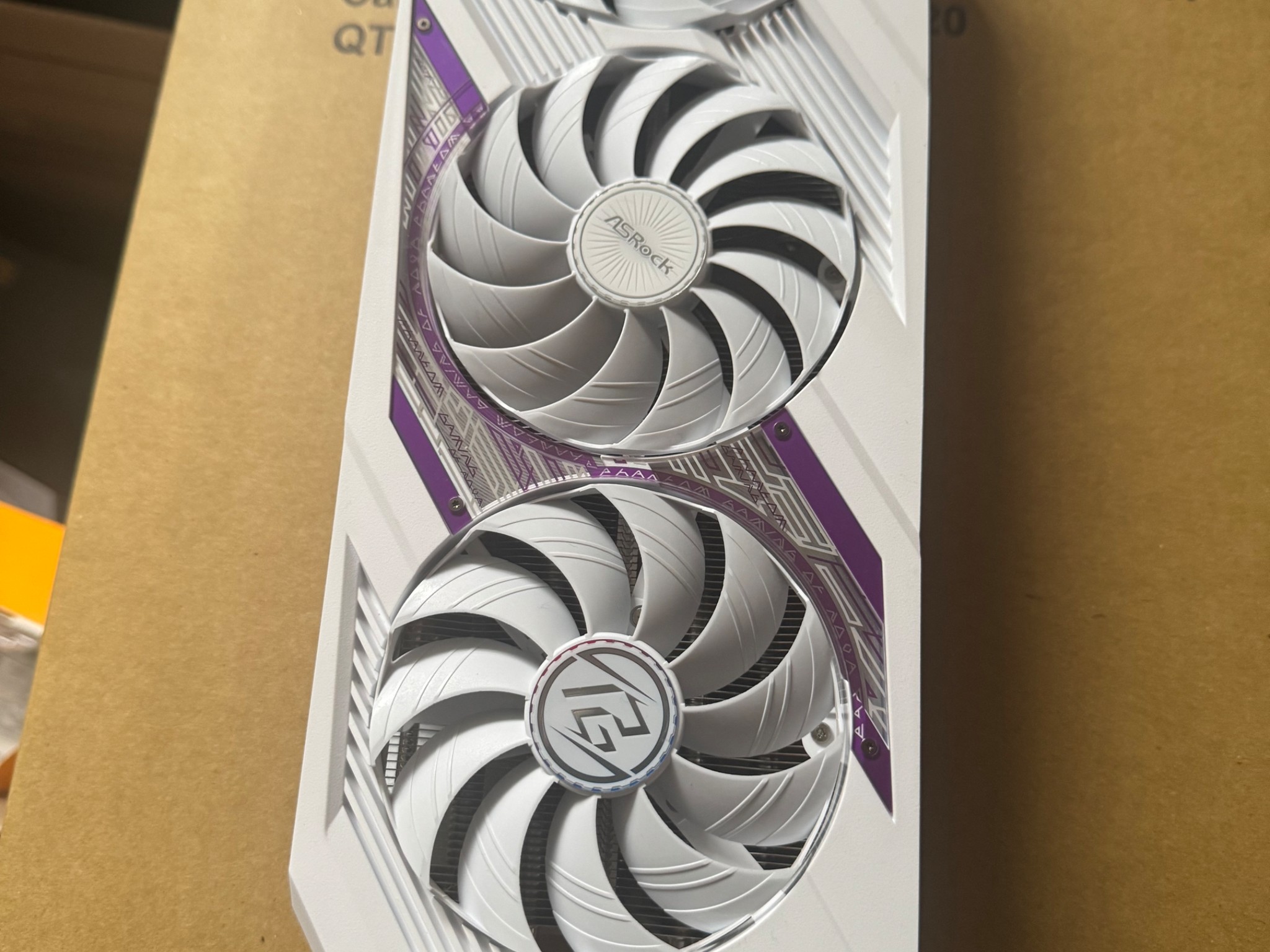 7900XT phantom gaming white 20Gb