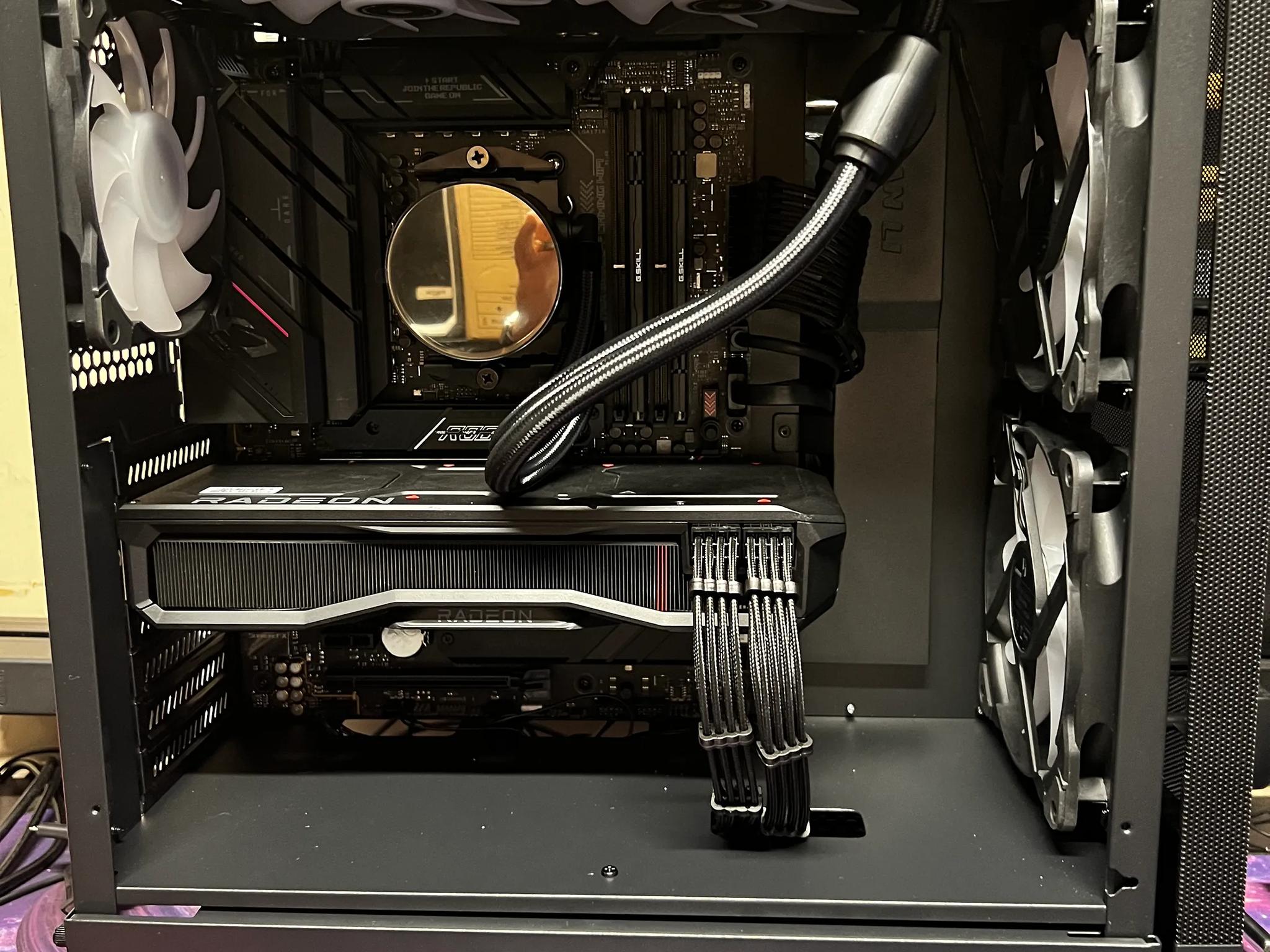 Hydra || AMD Ryzen 5 7600X + AMD Radeon RX 7900 XT