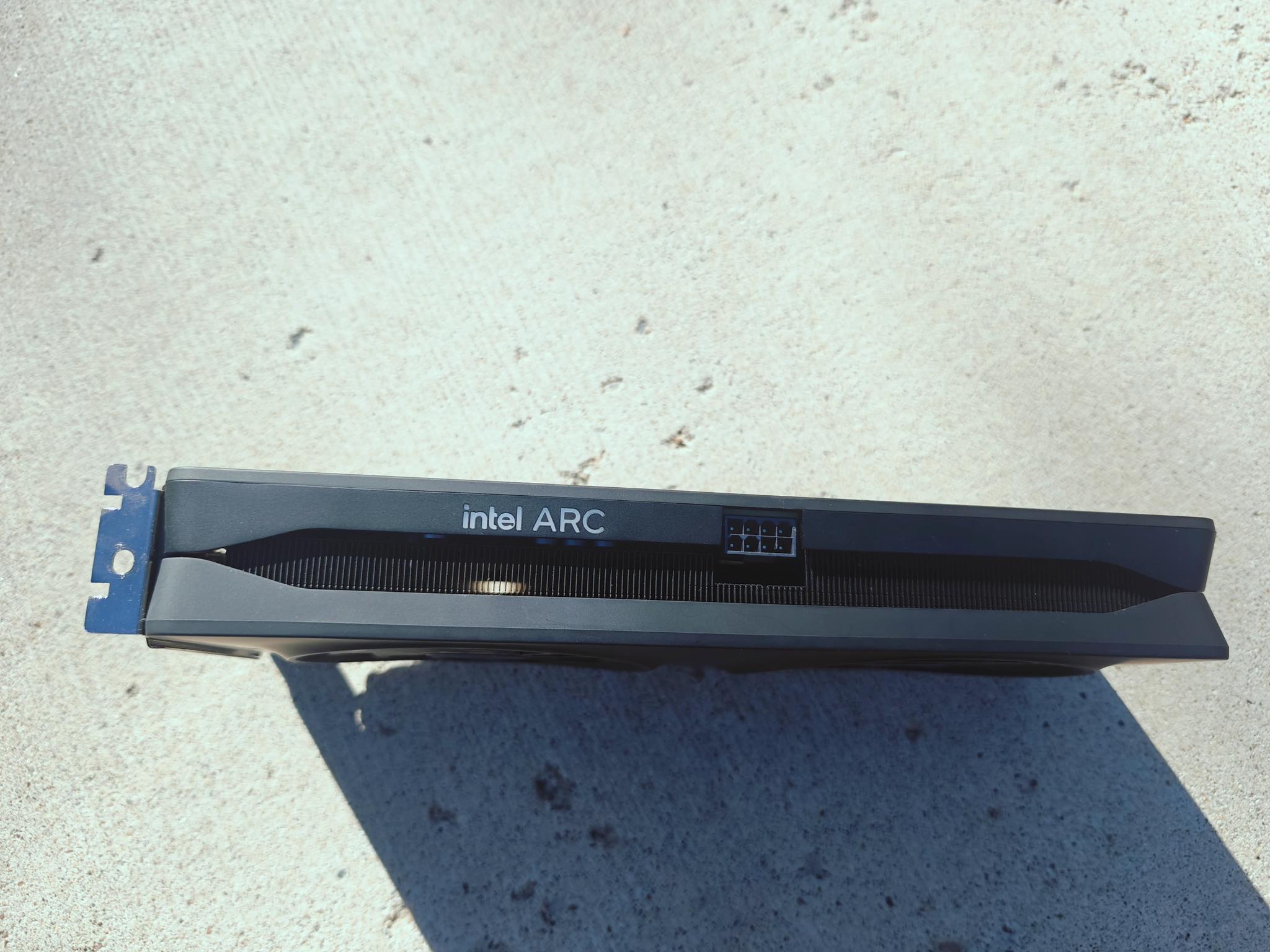 Intel Arc B580 - Image 3