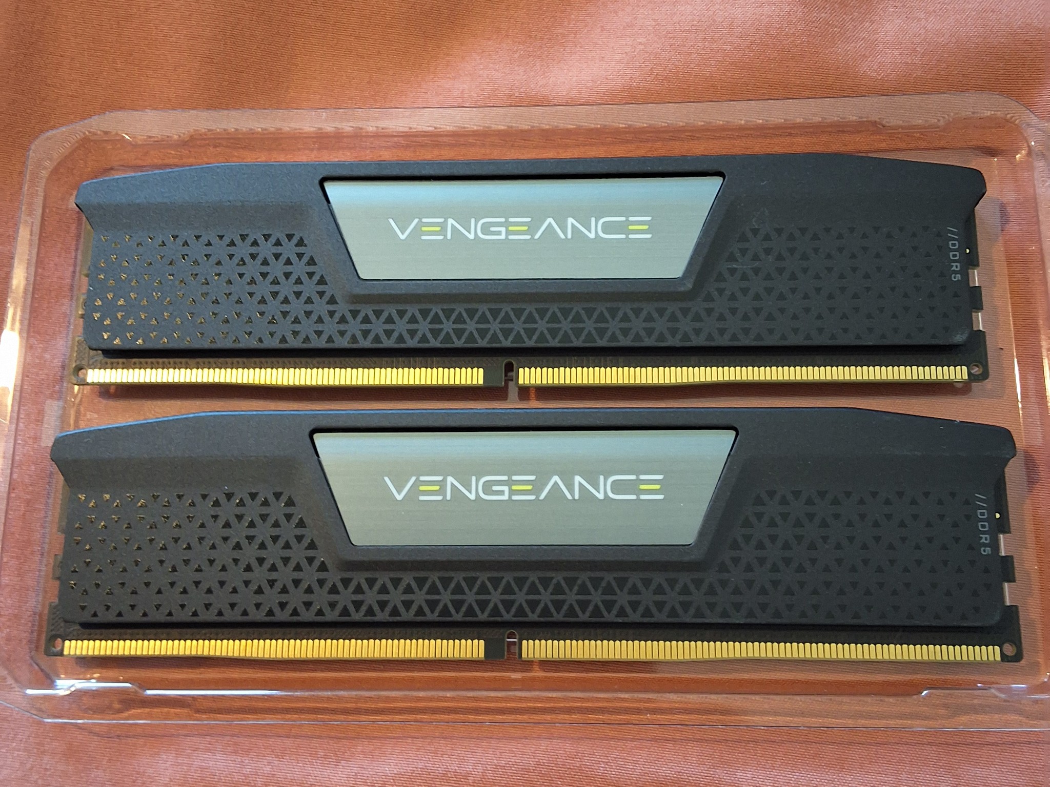 32 GB CORSAIR VENGEANCE DDR5 6400 MHZ INTEL XMP