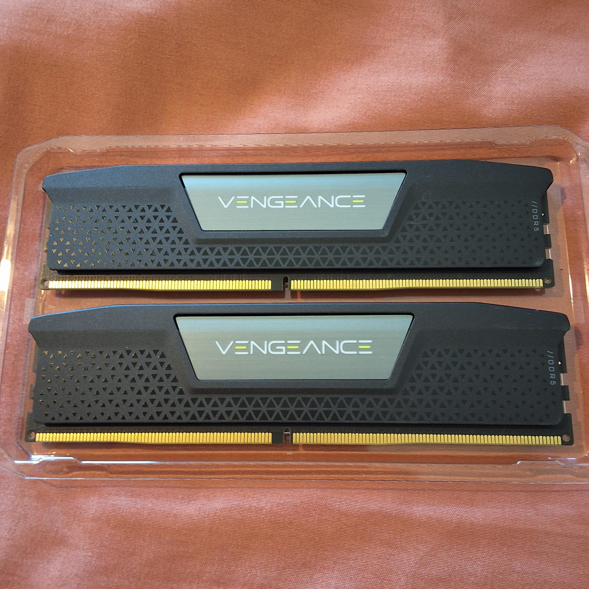 32 GB CORSAIR VENGEANCE DDR5 6400 MHZ INTEL XMP
